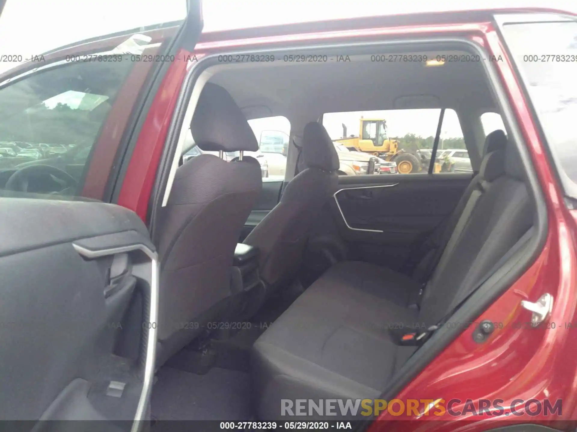 8 Photograph of a damaged car 2T3H1RFV3KW056536 TOYOTA RAV4 2019