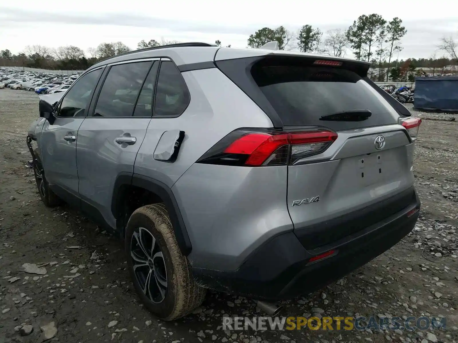 3 Photograph of a damaged car 2T3H1RFV3KW056746 TOYOTA RAV4 2019