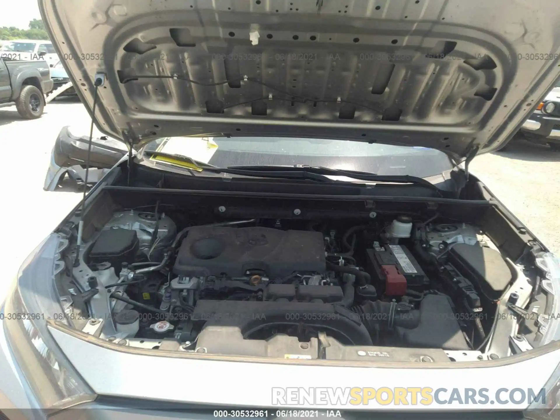 10 Фотография поврежденного автомобиля 2T3H1RFV4KC001711 TOYOTA RAV4 2019