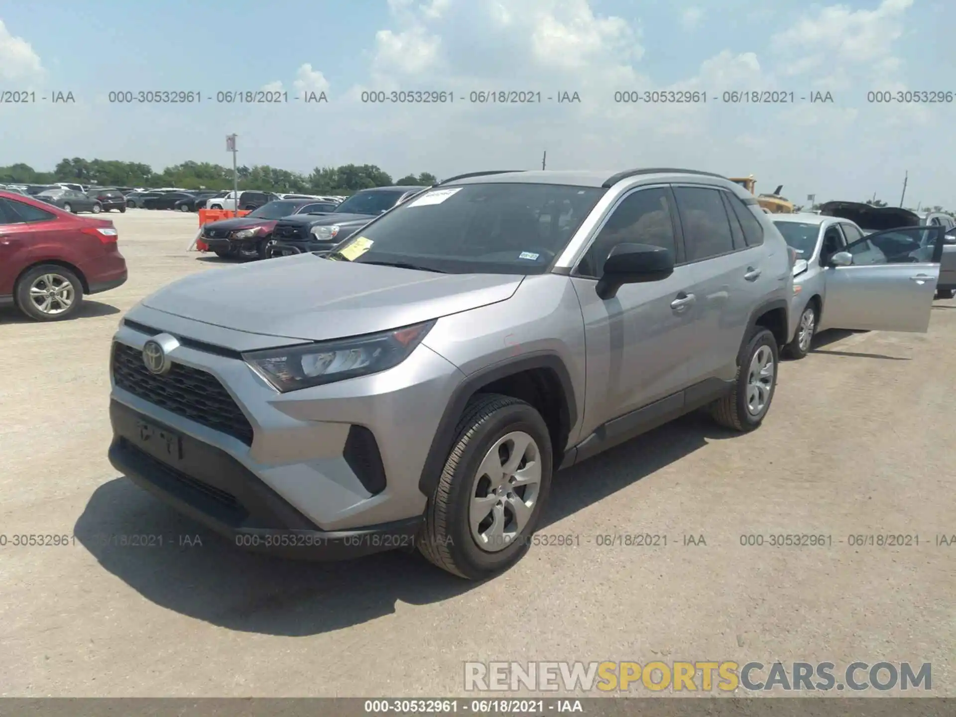 2 Photograph of a damaged car 2T3H1RFV4KC001711 TOYOTA RAV4 2019