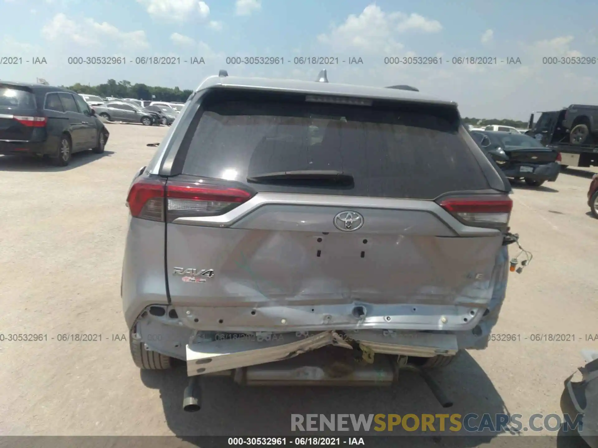 6 Photograph of a damaged car 2T3H1RFV4KC001711 TOYOTA RAV4 2019