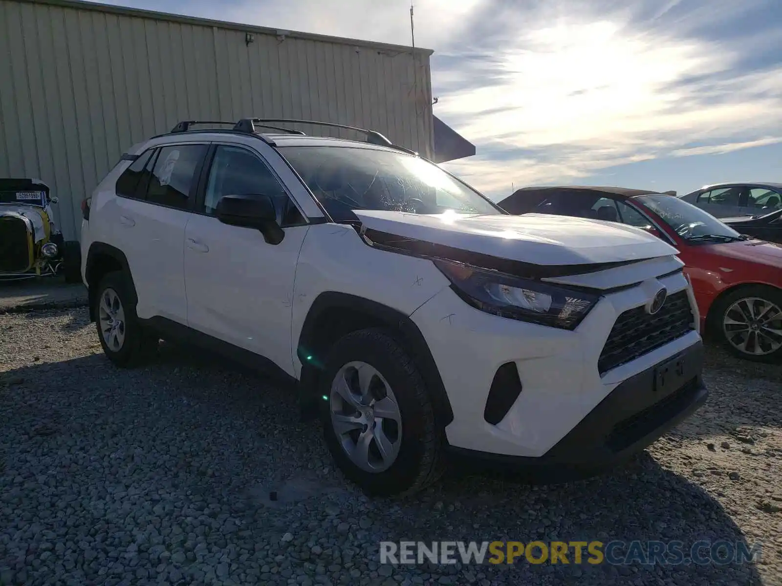 1 Photograph of a damaged car 2T3H1RFV4KC004415 TOYOTA RAV4 2019