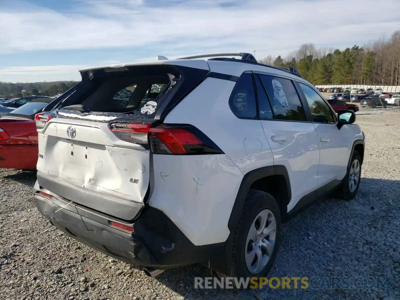 4 Photograph of a damaged car 2T3H1RFV4KC004415 TOYOTA RAV4 2019