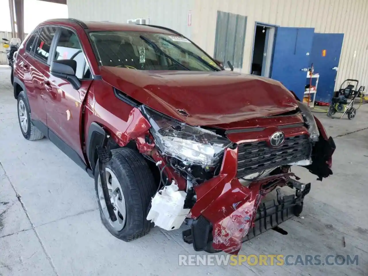 1 Photograph of a damaged car 2T3H1RFV4KC007251 TOYOTA RAV4 2019