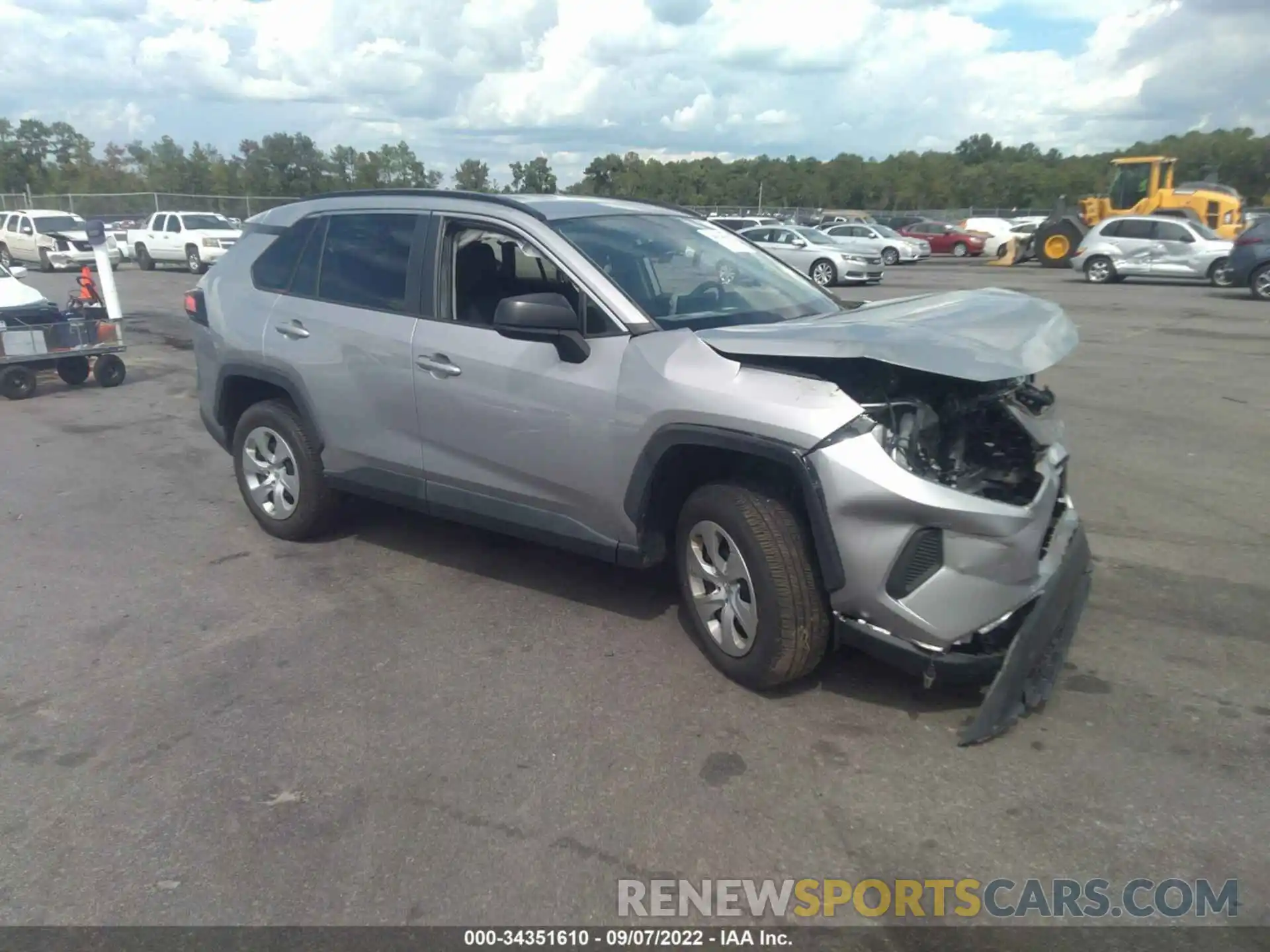 1 Photograph of a damaged car 2T3H1RFV4KC007492 TOYOTA RAV4 2019