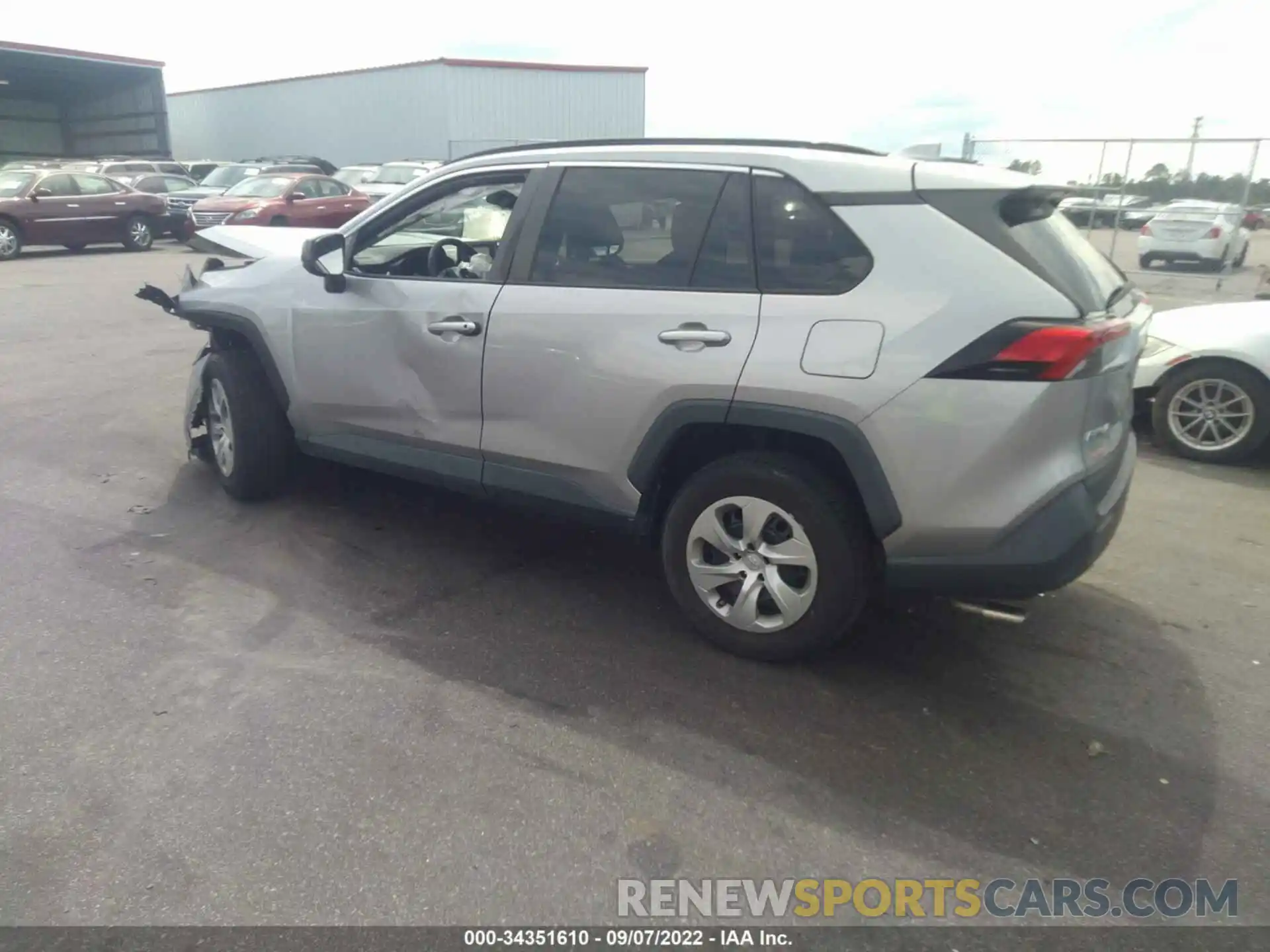 3 Photograph of a damaged car 2T3H1RFV4KC007492 TOYOTA RAV4 2019