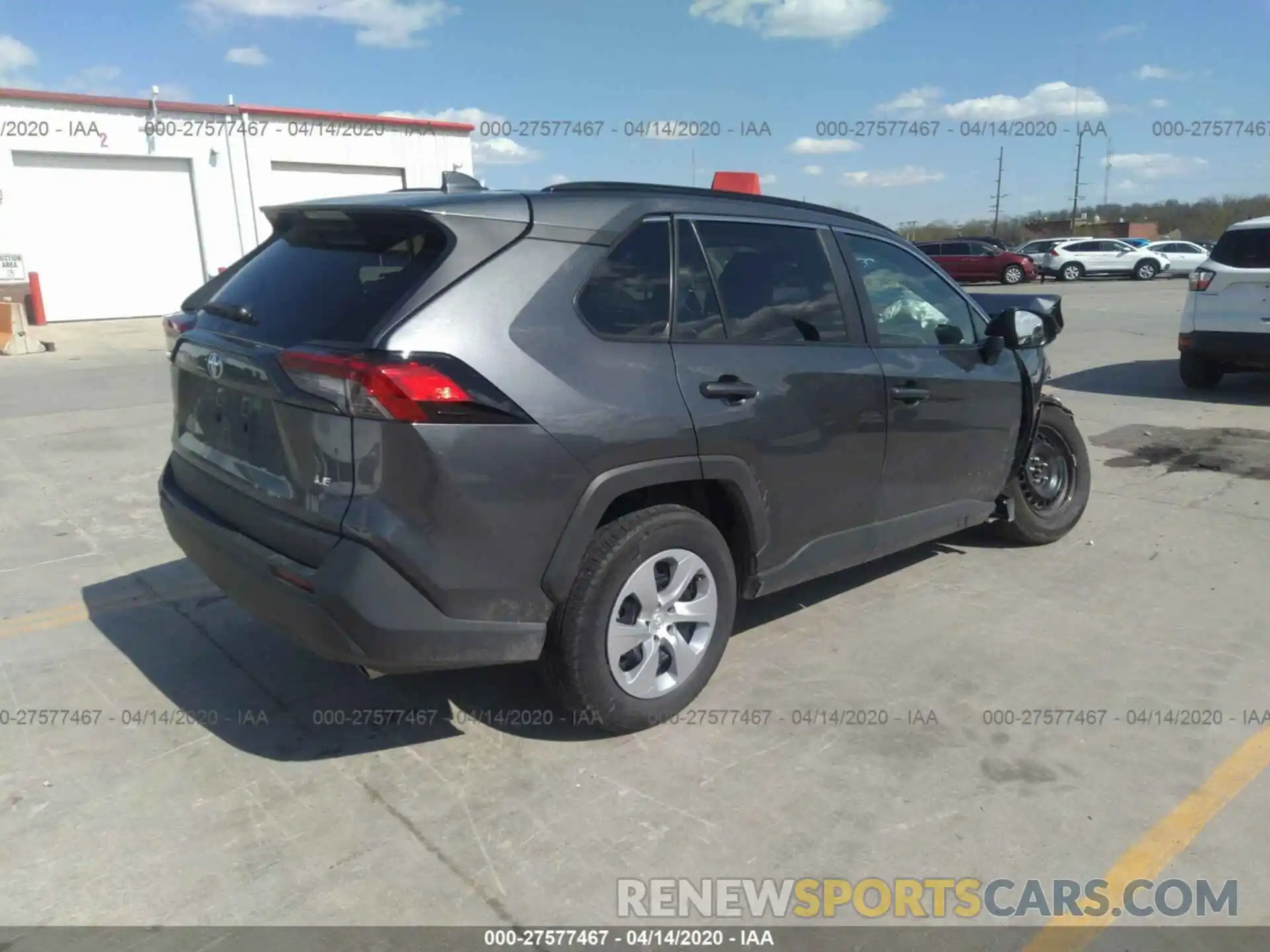 4 Photograph of a damaged car 2T3H1RFV4KC017133 TOYOTA RAV4 2019