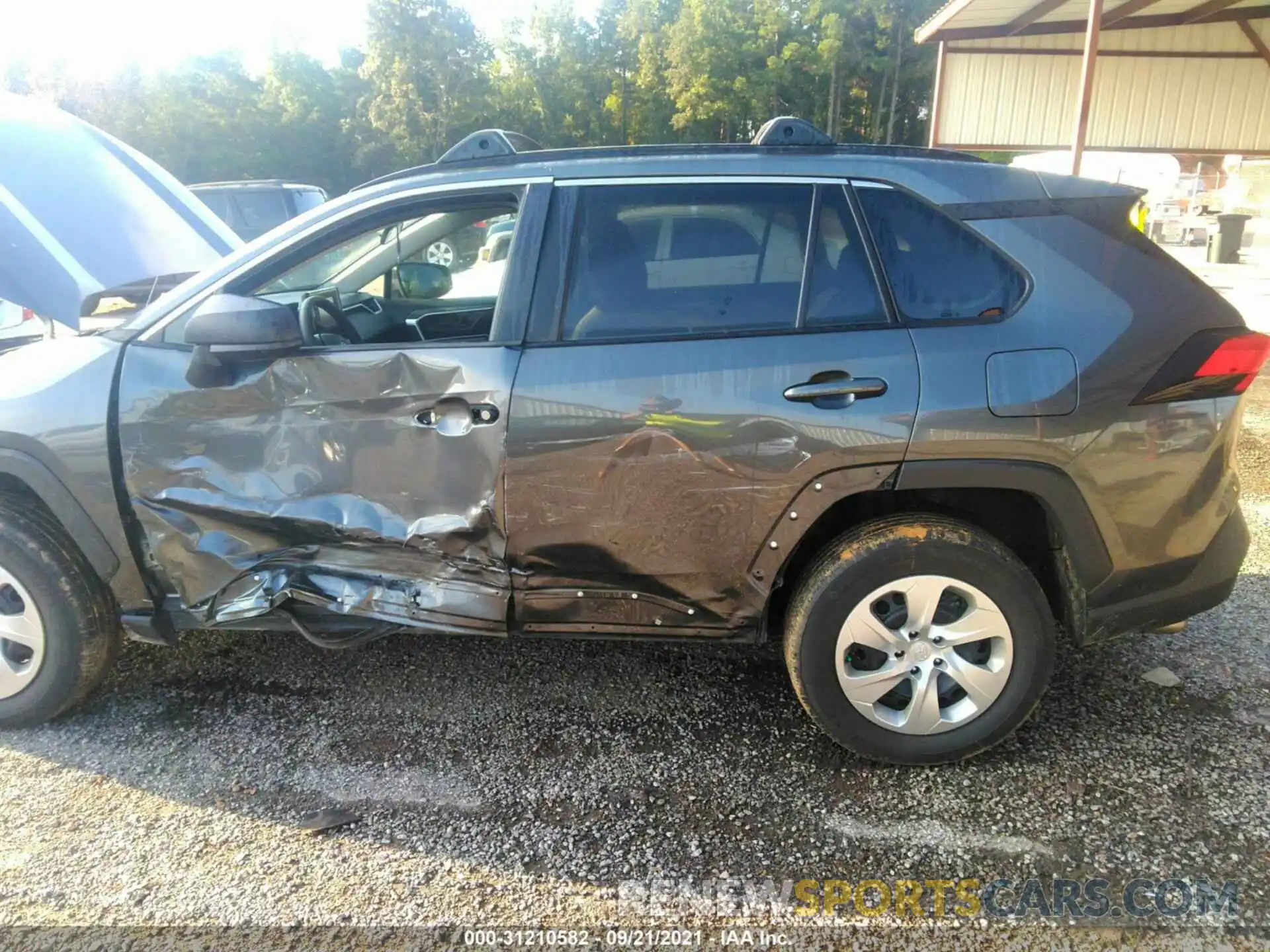 6 Photograph of a damaged car 2T3H1RFV4KC019514 TOYOTA RAV4 2019