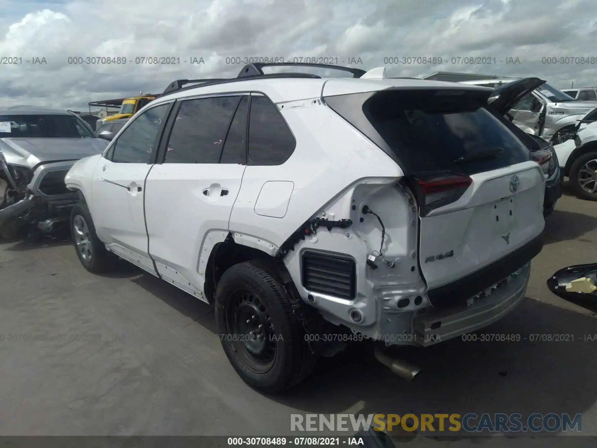 3 Фотография поврежденного автомобиля 2T3H1RFV4KC024020 TOYOTA RAV4 2019