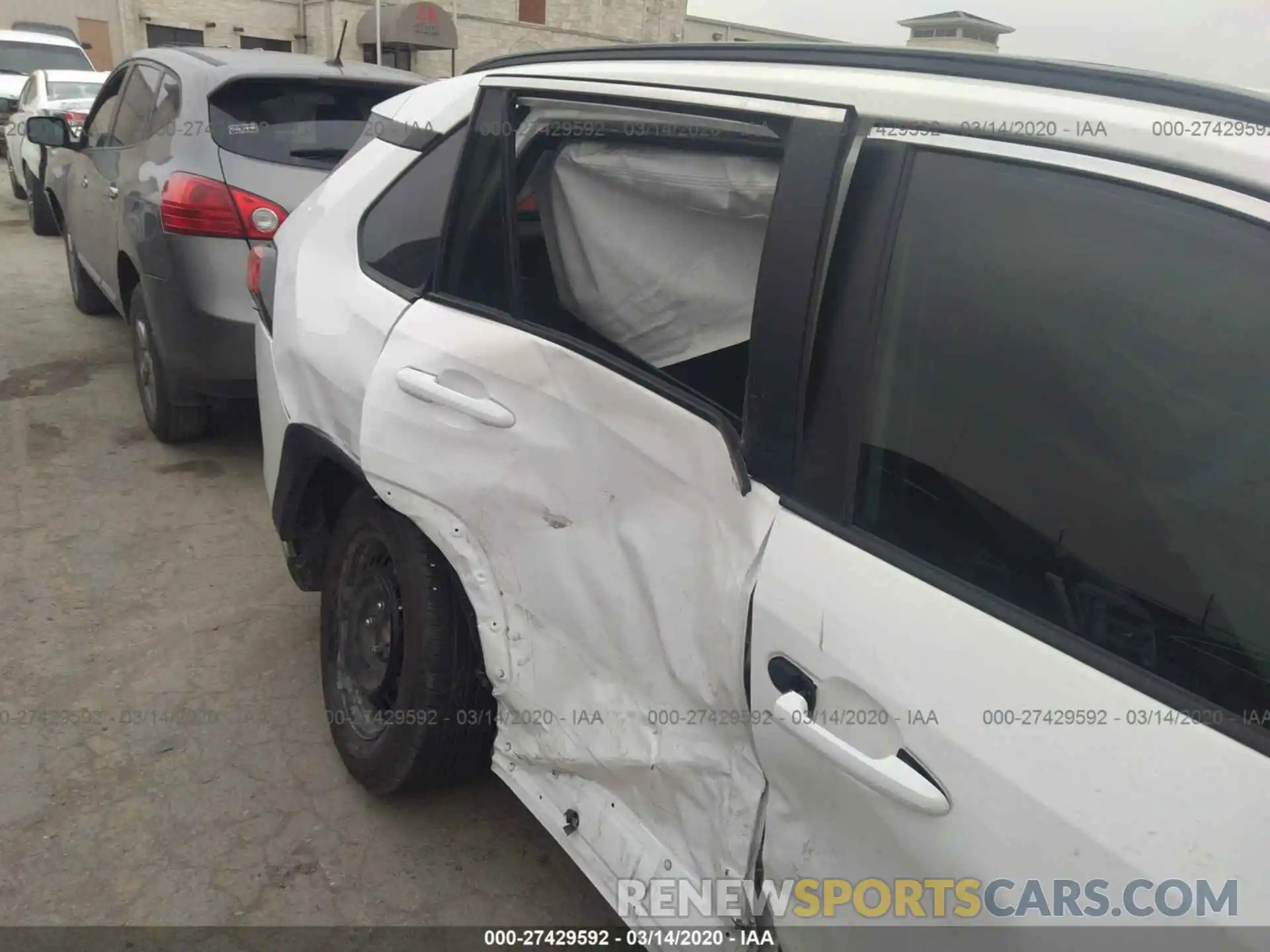 6 Photograph of a damaged car 2T3H1RFV4KC024762 TOYOTA RAV4 2019