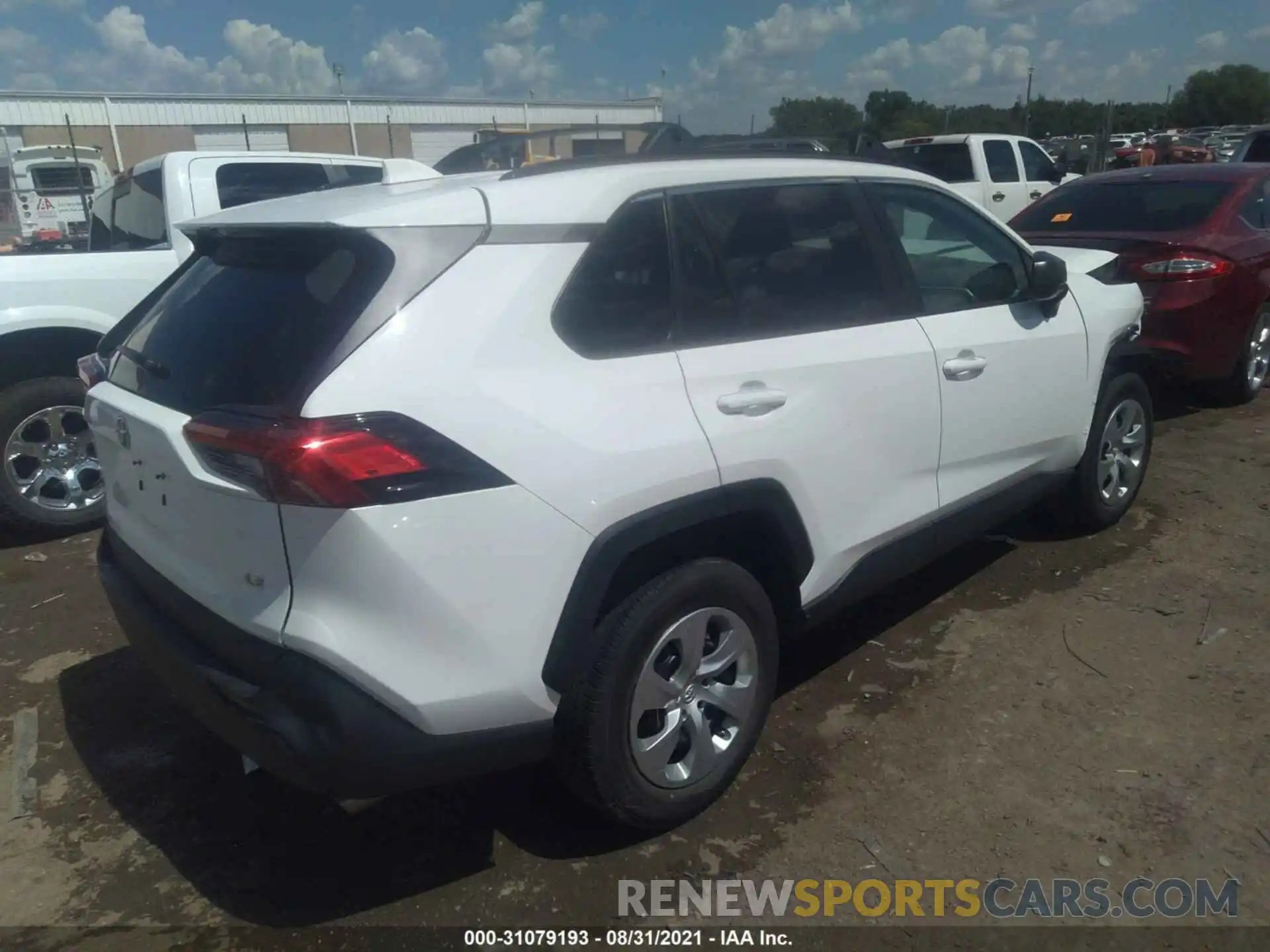 4 Фотография поврежденного автомобиля 2T3H1RFV4KC026639 TOYOTA RAV4 2019