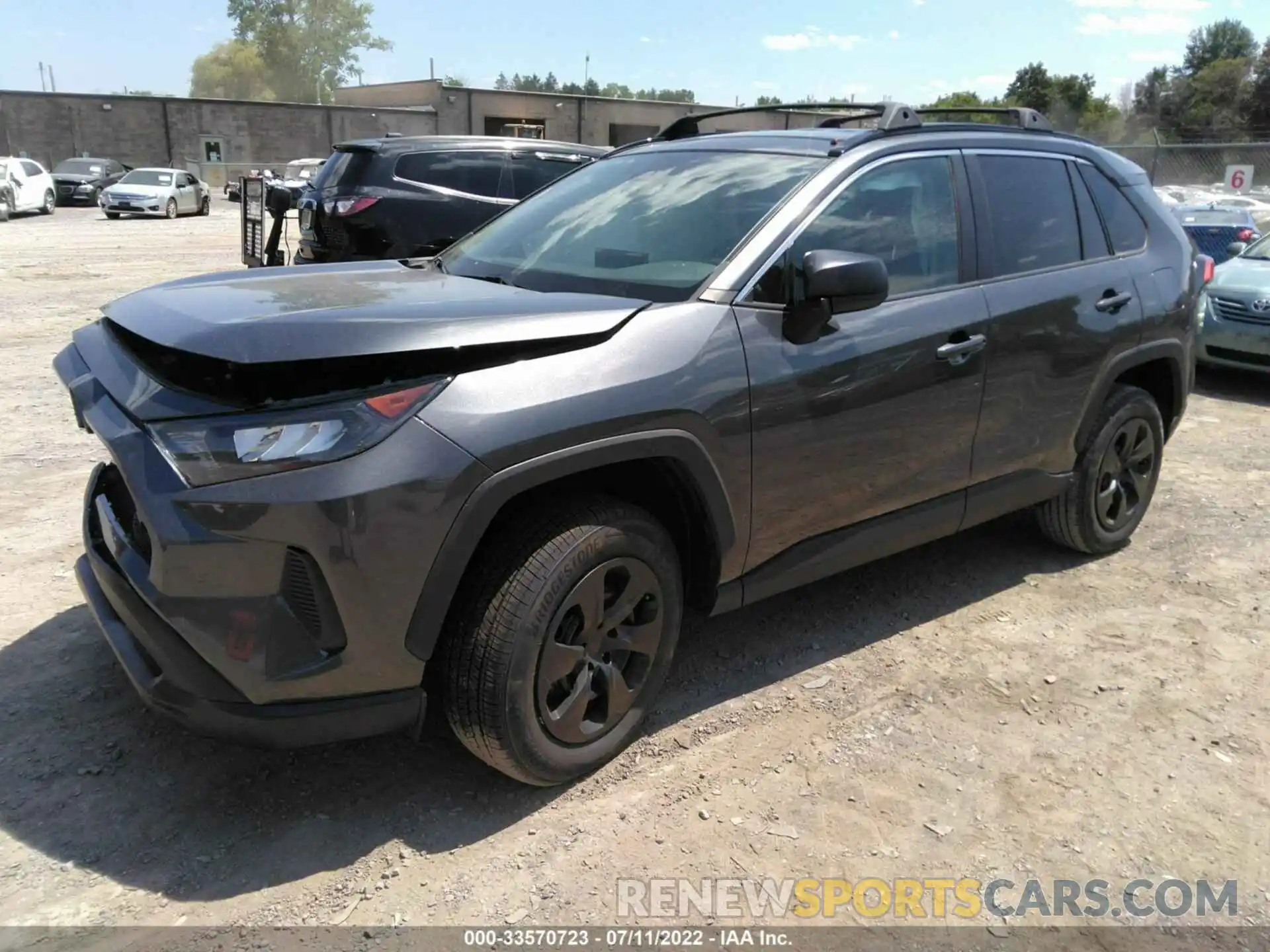 2 Photograph of a damaged car 2T3H1RFV4KC029508 TOYOTA RAV4 2019