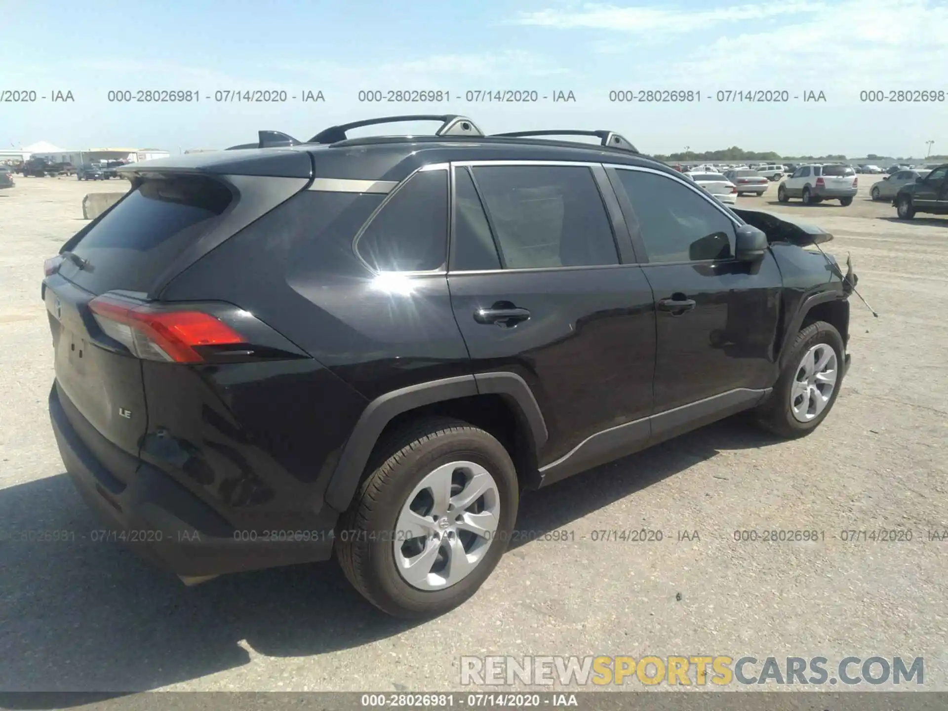 4 Photograph of a damaged car 2T3H1RFV4KC029671 TOYOTA RAV4 2019