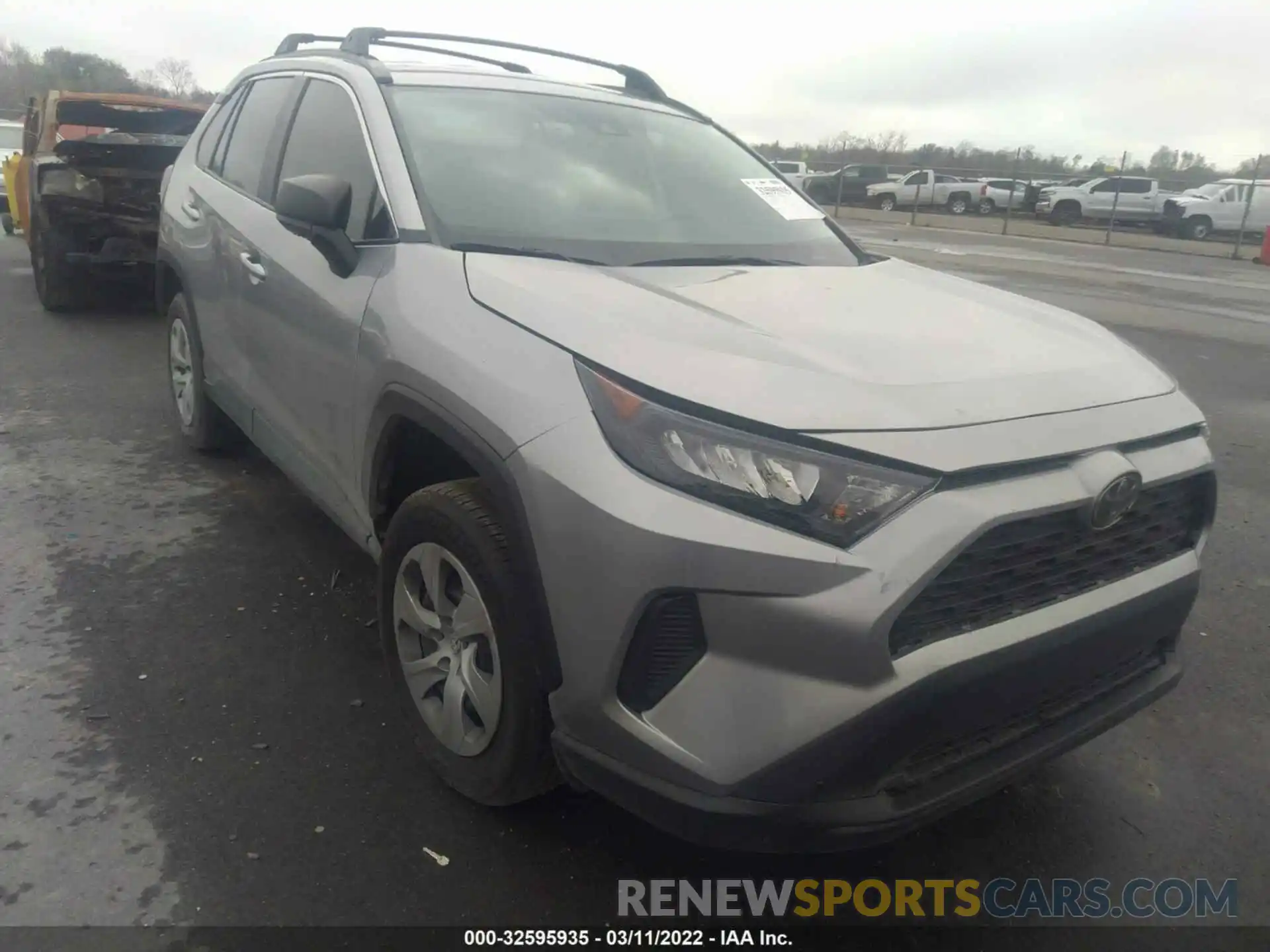 1 Фотография поврежденного автомобиля 2T3H1RFV4KC030321 TOYOTA RAV4 2019