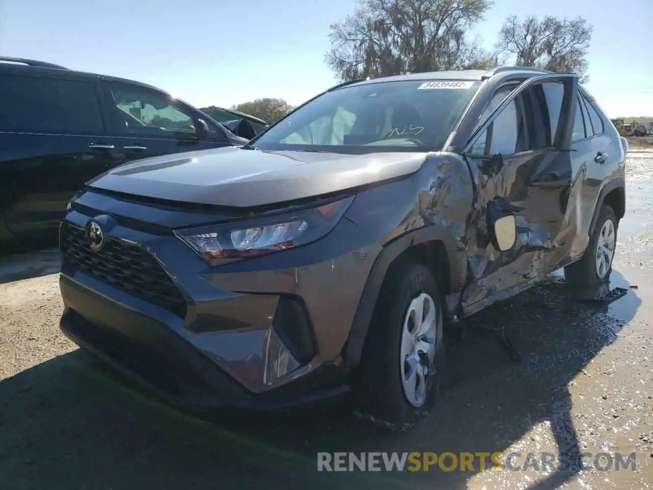 2 Photograph of a damaged car 2T3H1RFV4KW005272 TOYOTA RAV4 2019