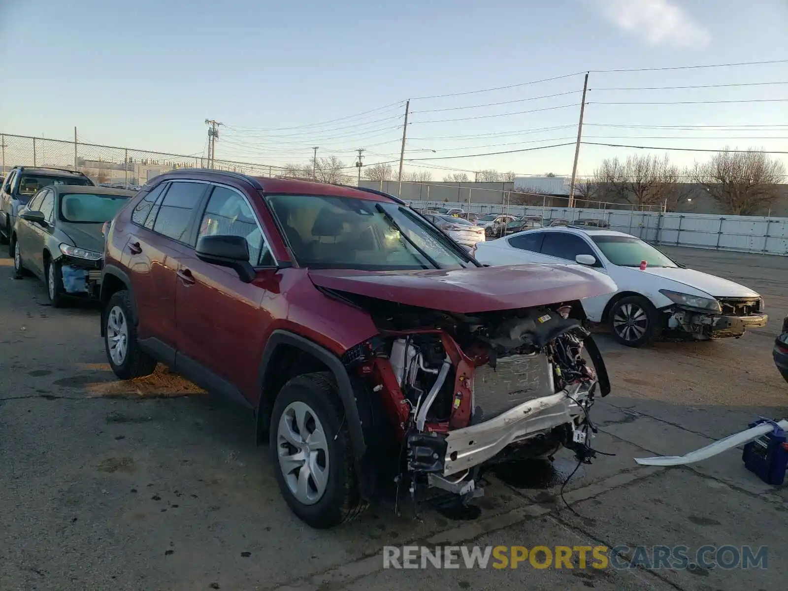 1 Photograph of a damaged car 2T3H1RFV4KW008074 TOYOTA RAV4 2019