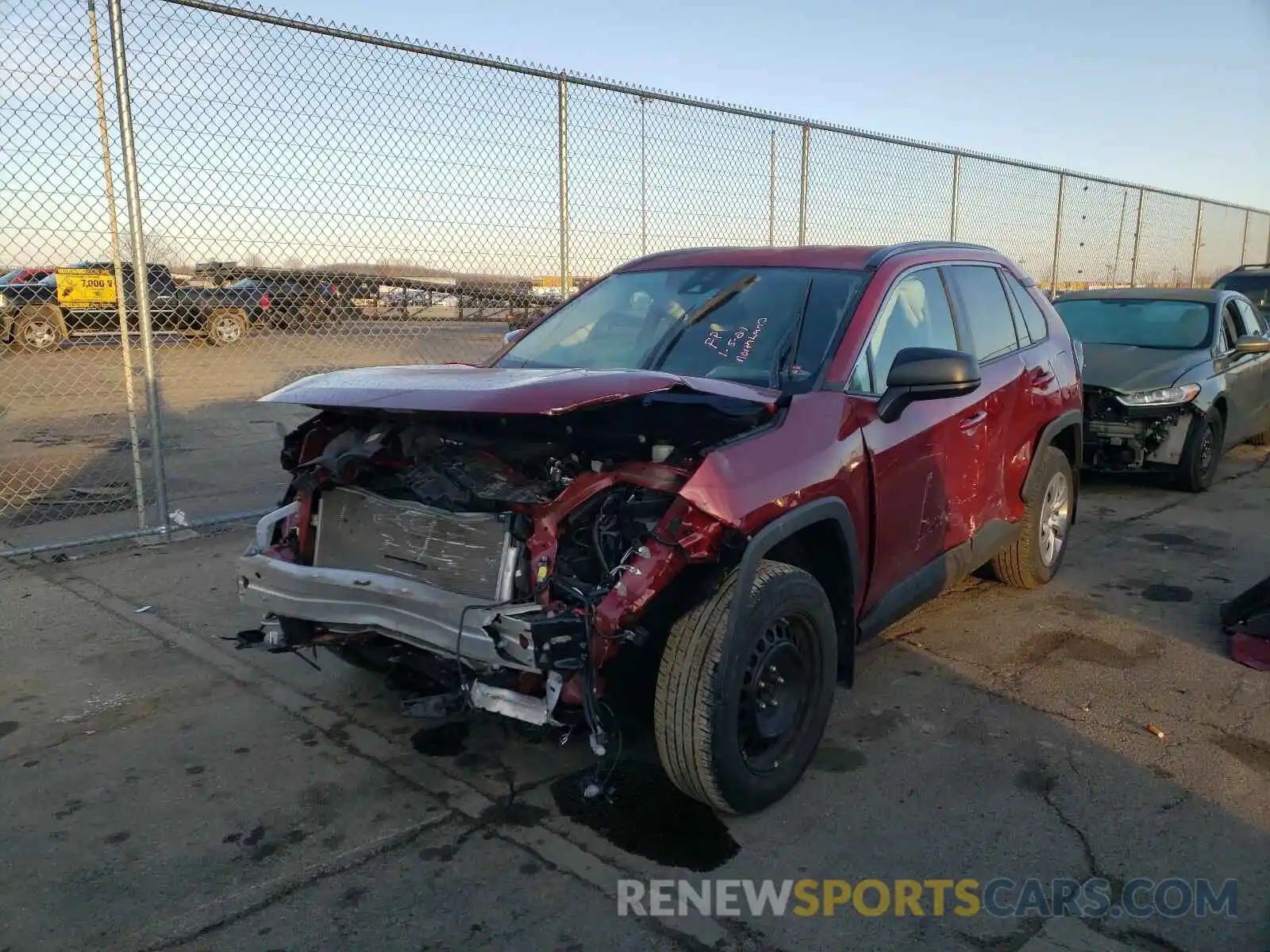 2 Photograph of a damaged car 2T3H1RFV4KW008074 TOYOTA RAV4 2019