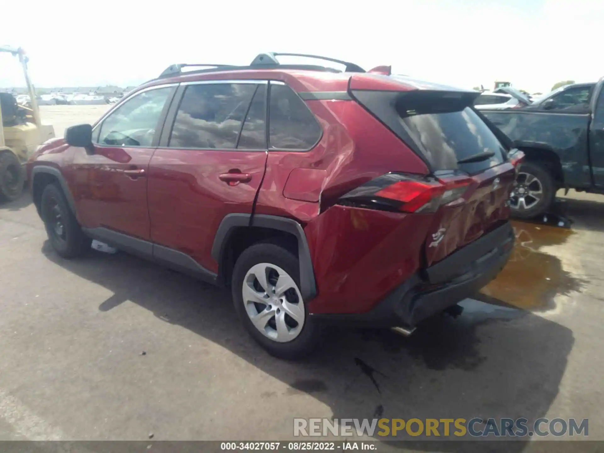 3 Photograph of a damaged car 2T3H1RFV4KW008673 TOYOTA RAV4 2019