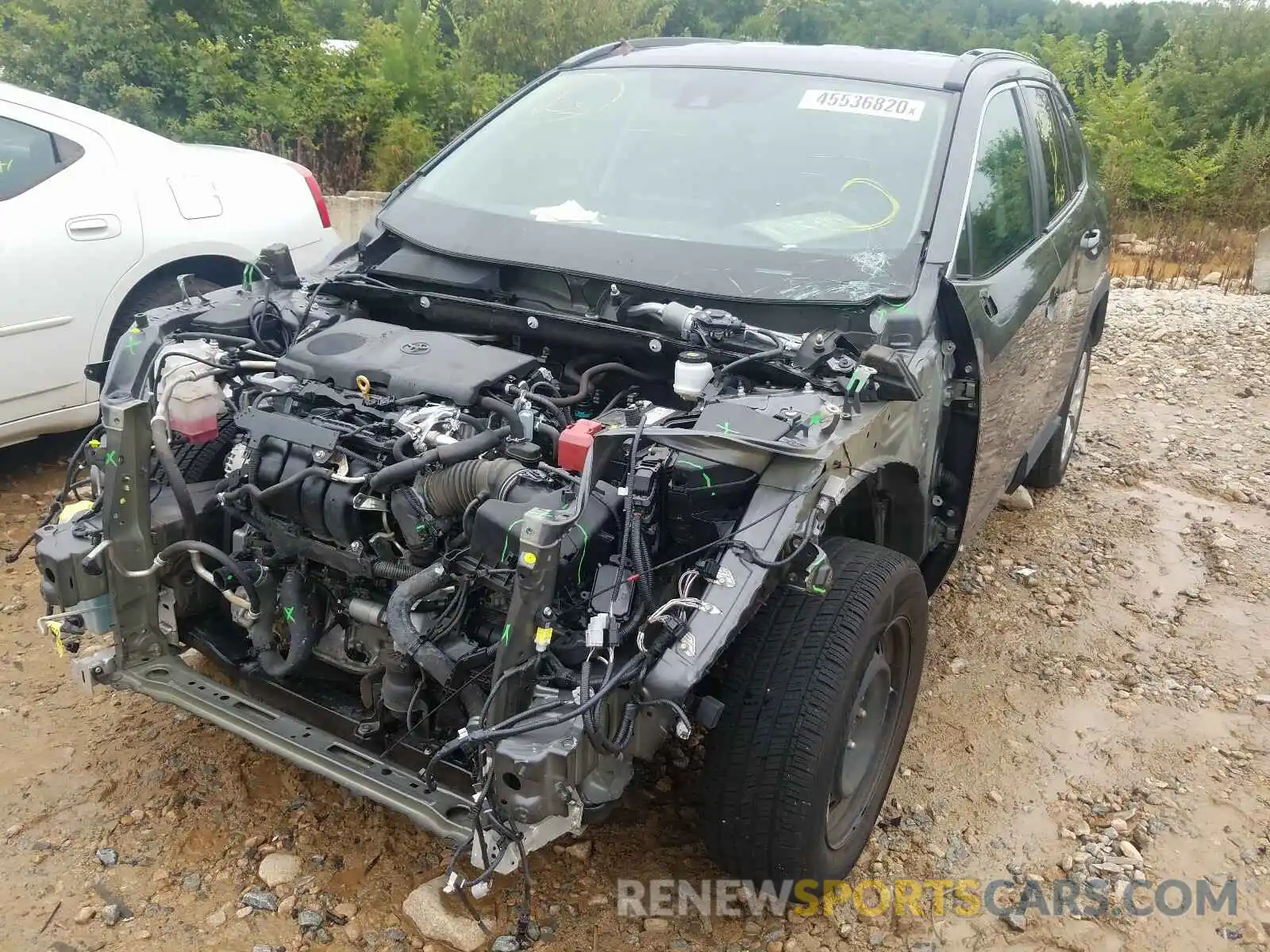 2 Photograph of a damaged car 2T3H1RFV4KW010911 TOYOTA RAV4 2019