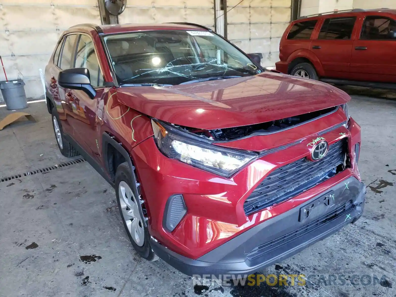 1 Photograph of a damaged car 2T3H1RFV4KW011900 TOYOTA RAV4 2019