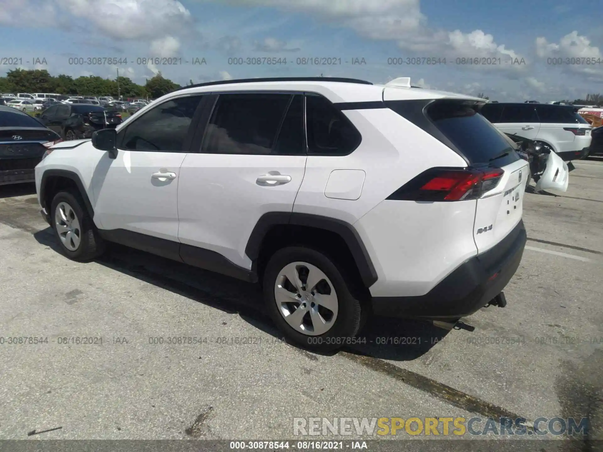 3 Photograph of a damaged car 2T3H1RFV4KW012478 TOYOTA RAV4 2019