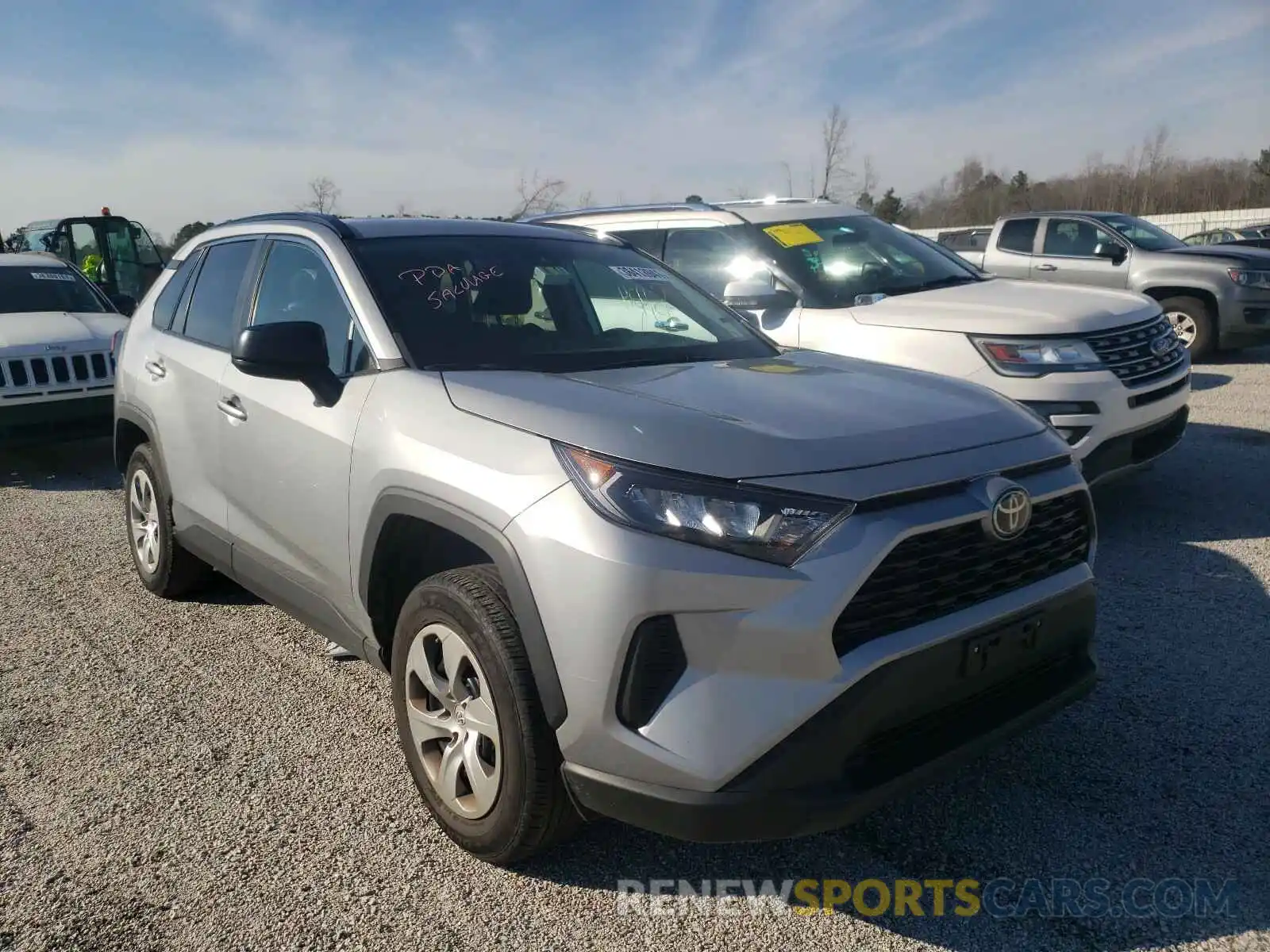 1 Фотография поврежденного автомобиля 2T3H1RFV4KW015266 TOYOTA RAV4 2019