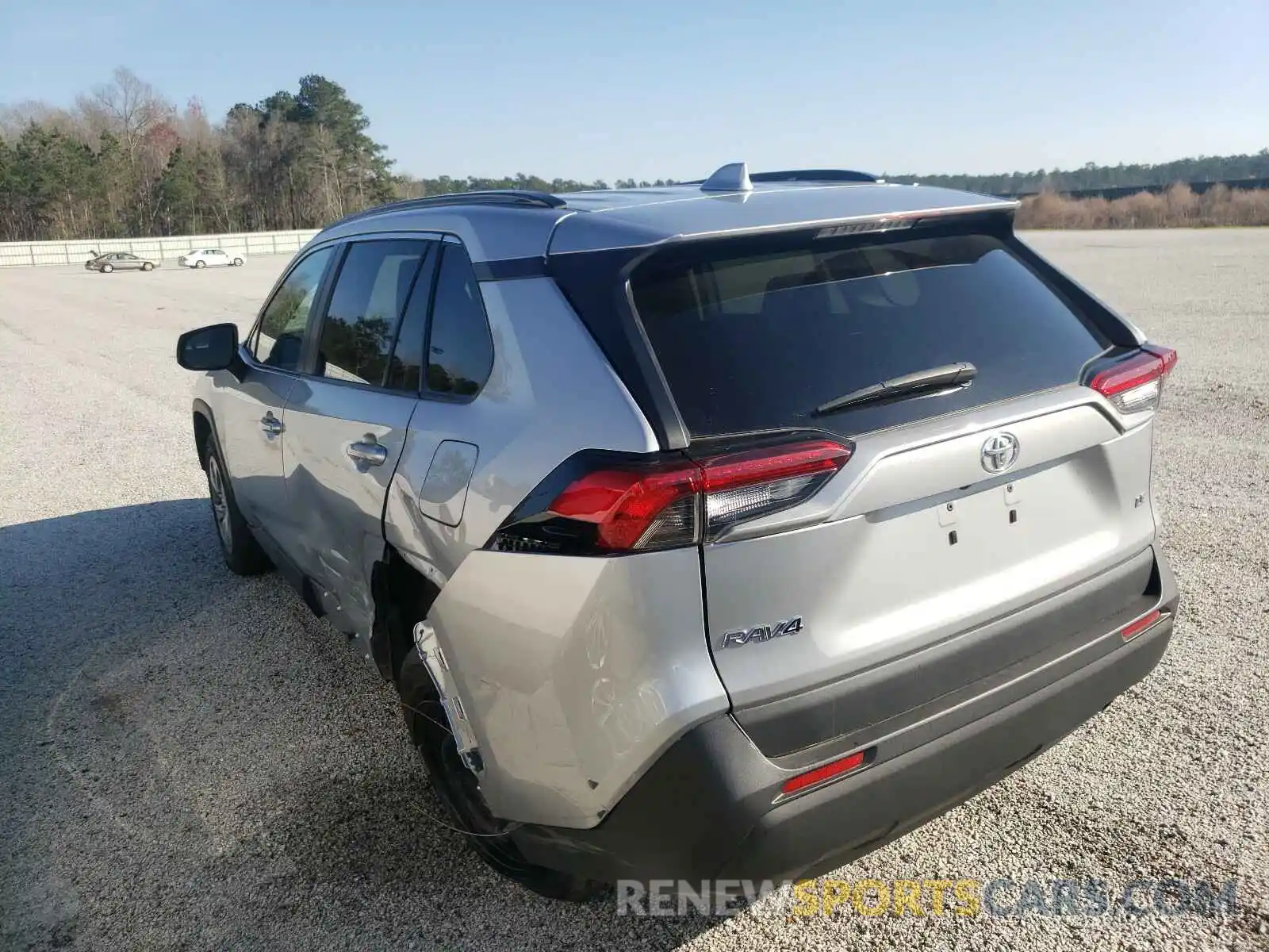 3 Photograph of a damaged car 2T3H1RFV4KW015266 TOYOTA RAV4 2019