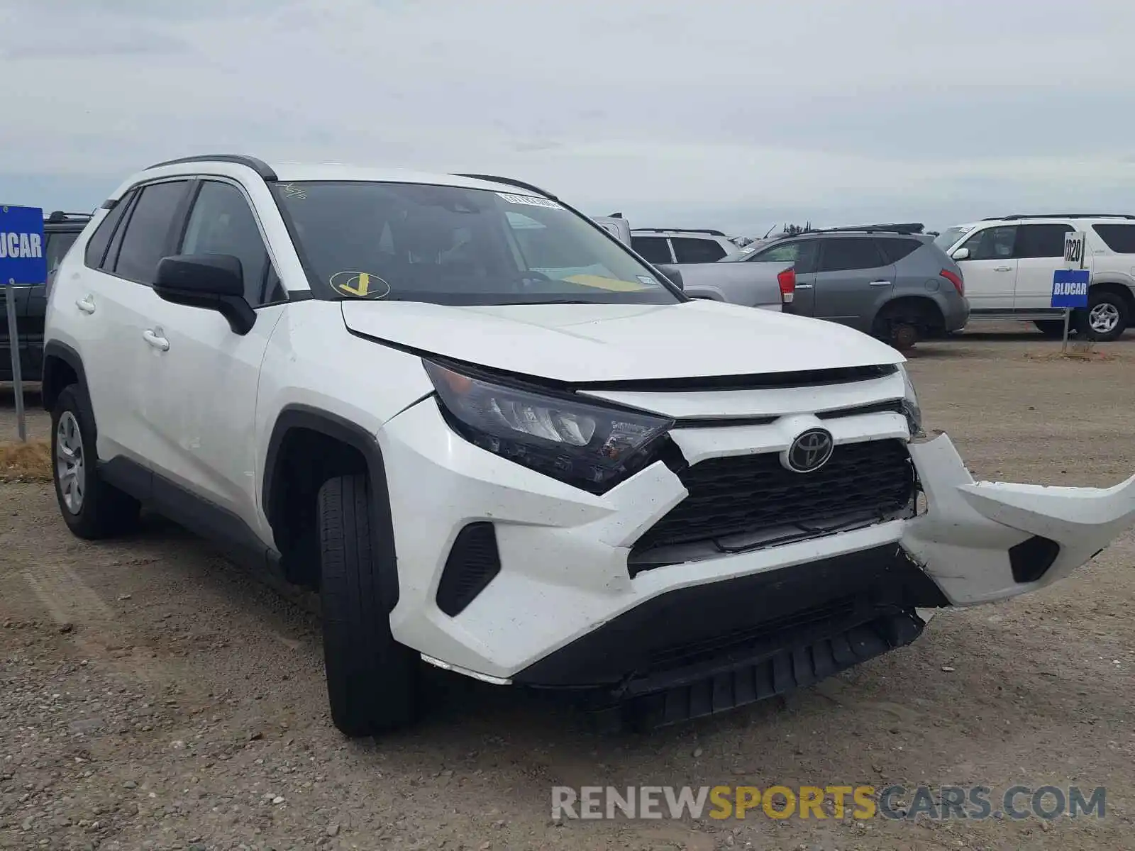 1 Photograph of a damaged car 2T3H1RFV4KW019205 TOYOTA RAV4 2019