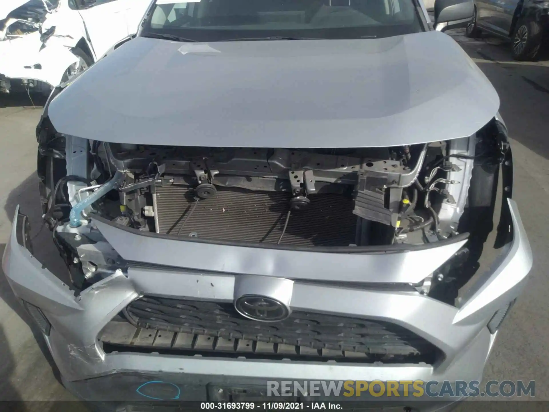 6 Фотография поврежденного автомобиля 2T3H1RFV4KW021889 TOYOTA RAV4 2019