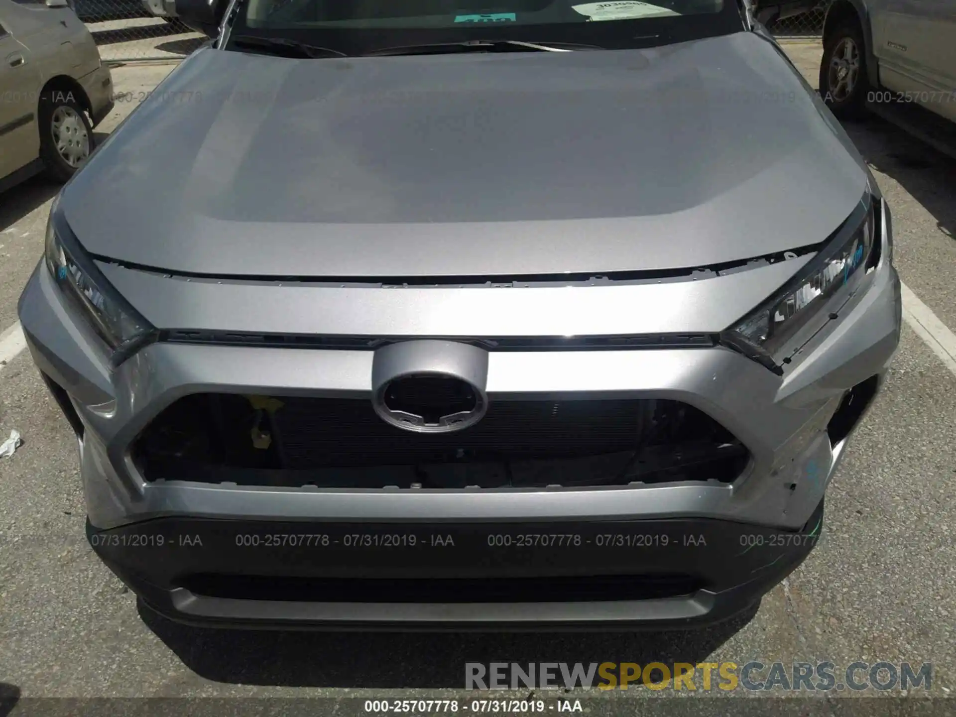 6 Photograph of a damaged car 2T3H1RFV4KW024484 TOYOTA RAV4 2019