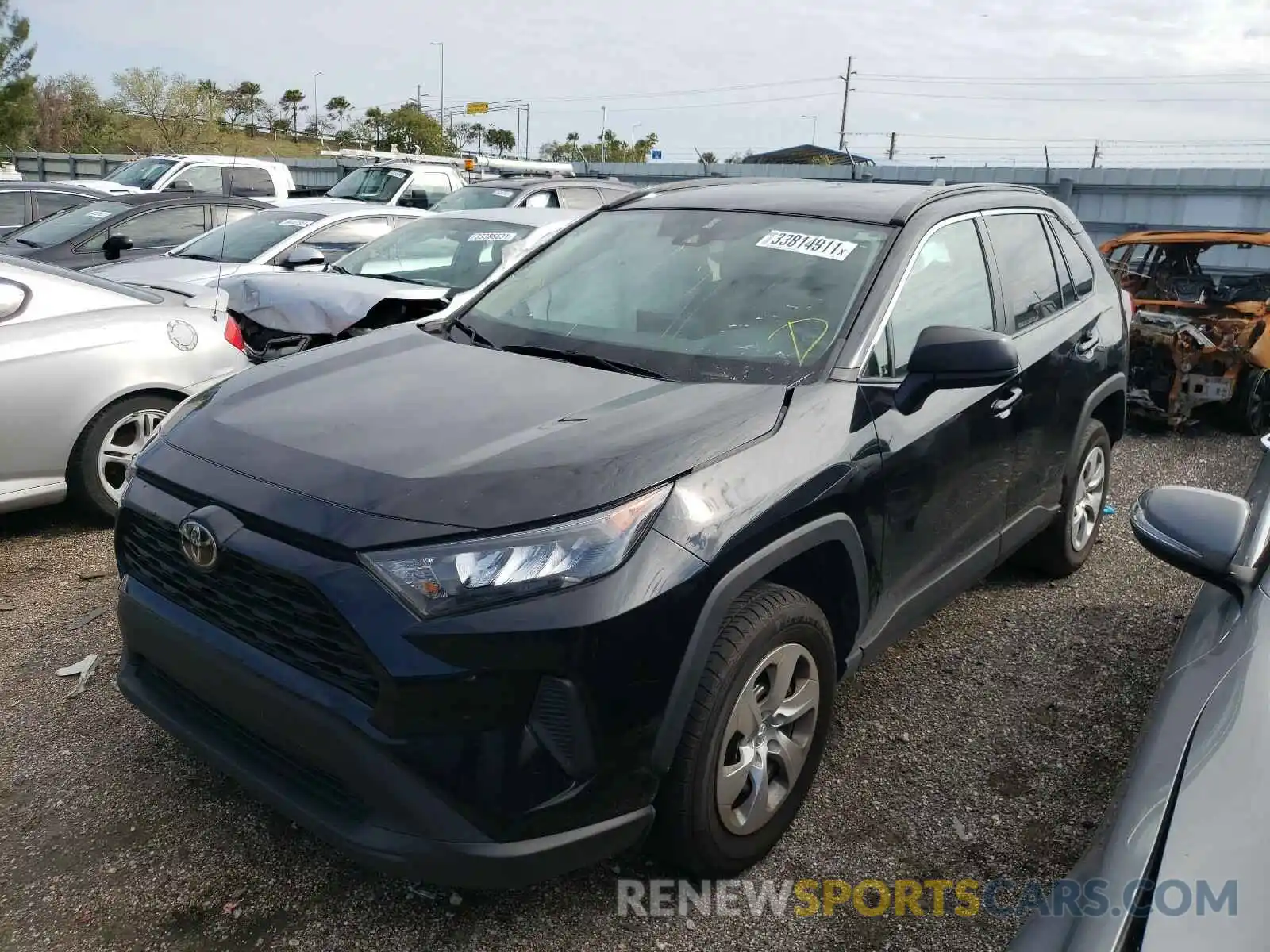 2 Фотография поврежденного автомобиля 2T3H1RFV4KW029538 TOYOTA RAV4 2019