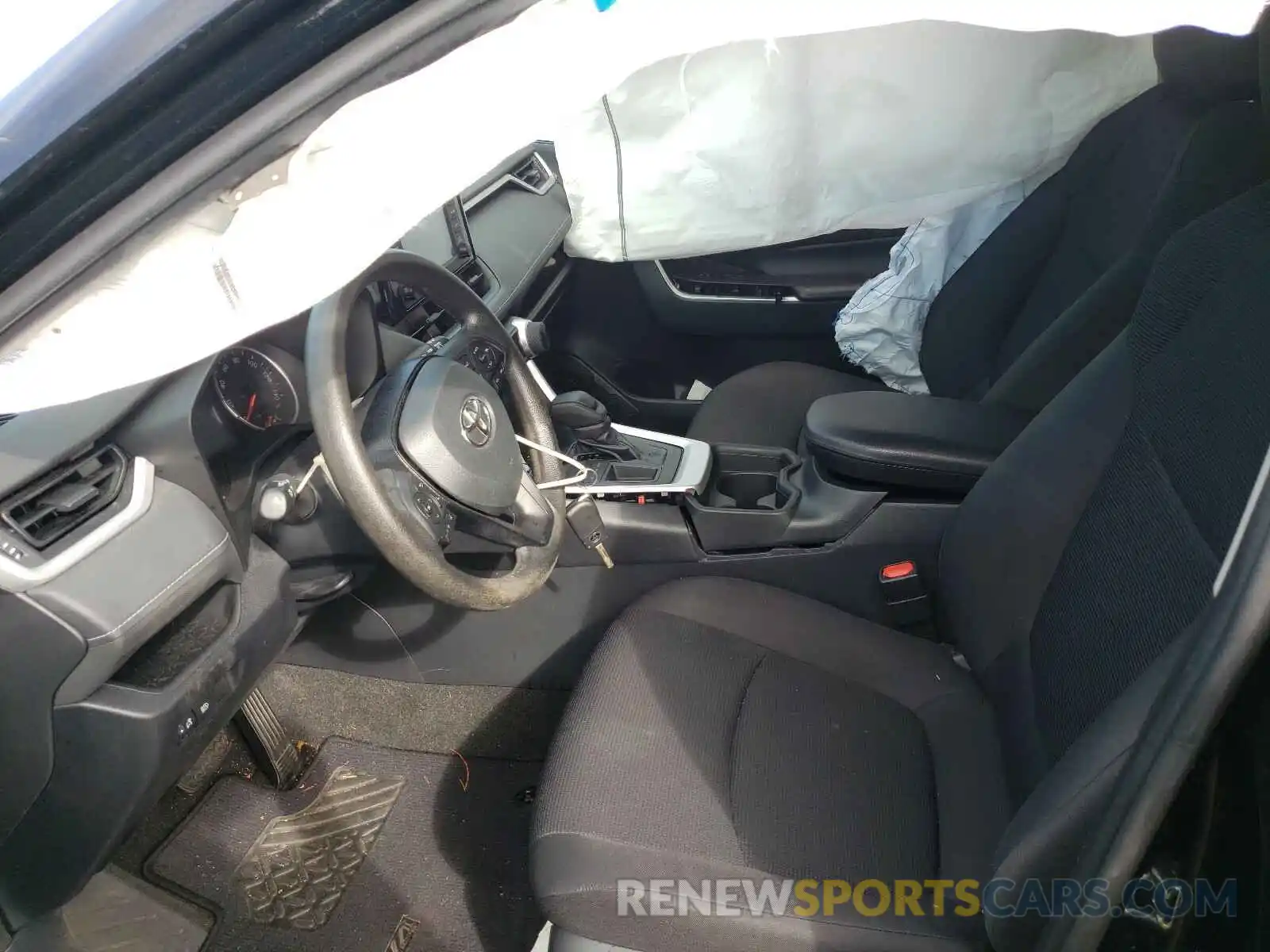 5 Photograph of a damaged car 2T3H1RFV4KW029538 TOYOTA RAV4 2019