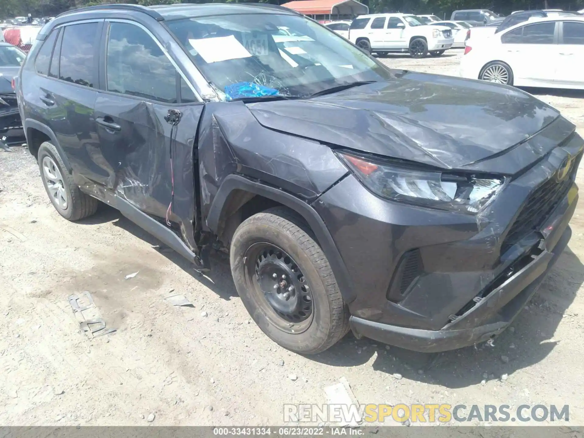 6 Photograph of a damaged car 2T3H1RFV4KW031211 TOYOTA RAV4 2019