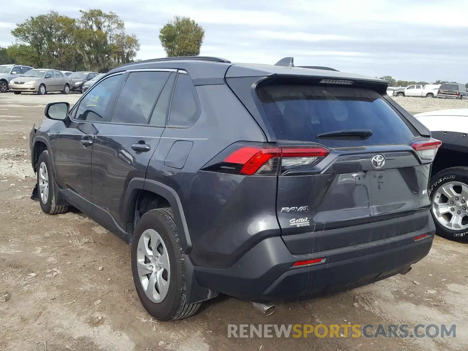 3 Photograph of a damaged car 2T3H1RFV4KW033587 TOYOTA RAV4 2019