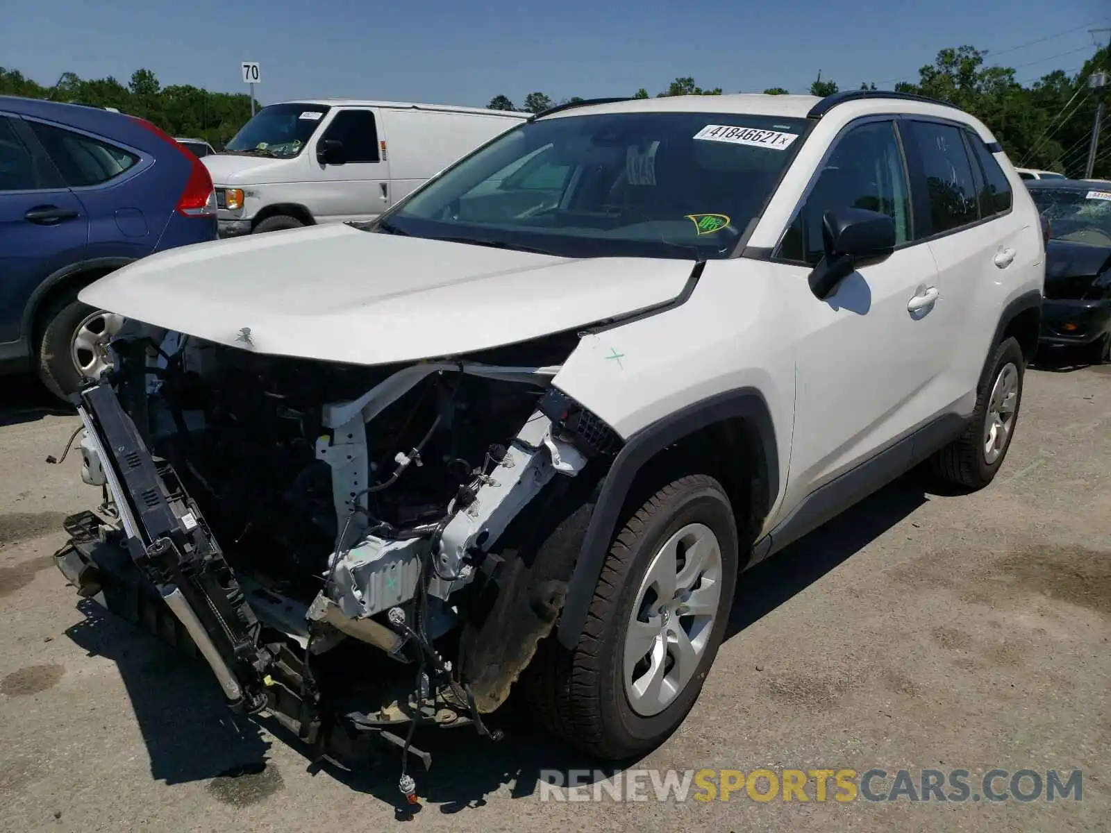 2 Photograph of a damaged car 2T3H1RFV4KW034805 TOYOTA RAV4 2019