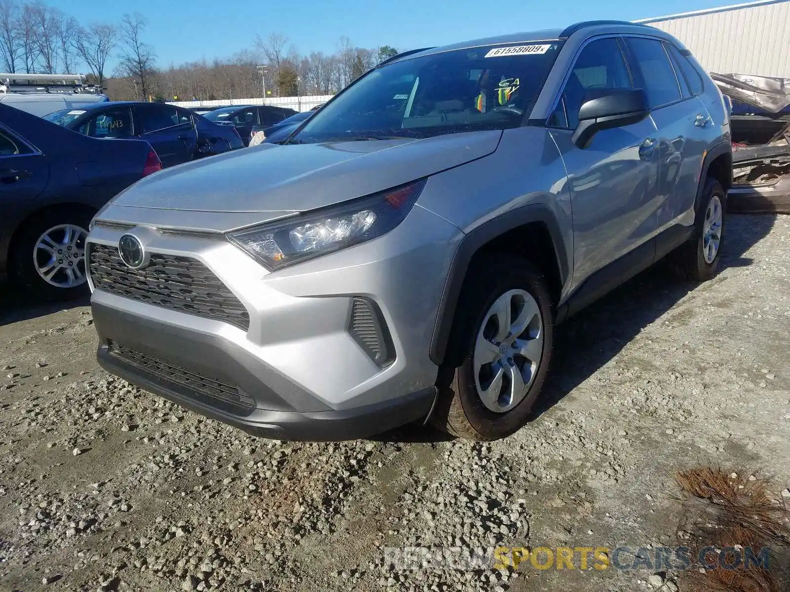 2 Photograph of a damaged car 2T3H1RFV4KW035369 TOYOTA RAV4 2019