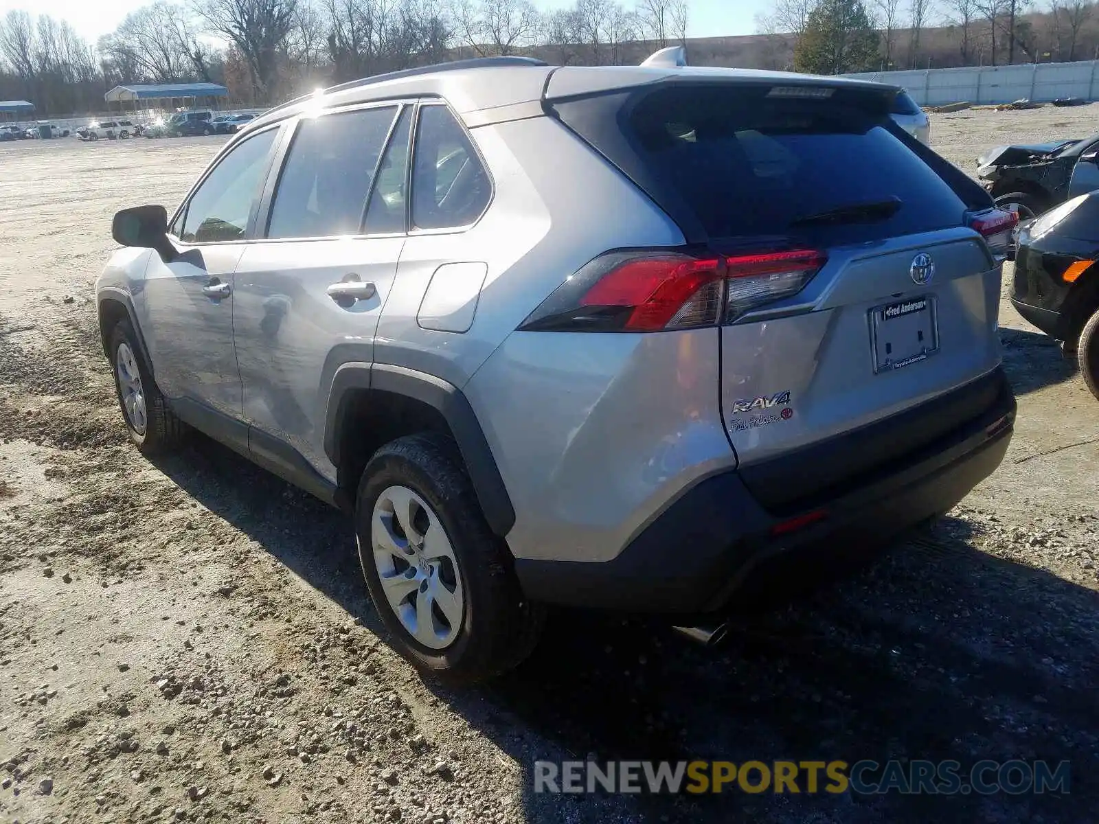 3 Photograph of a damaged car 2T3H1RFV4KW035369 TOYOTA RAV4 2019