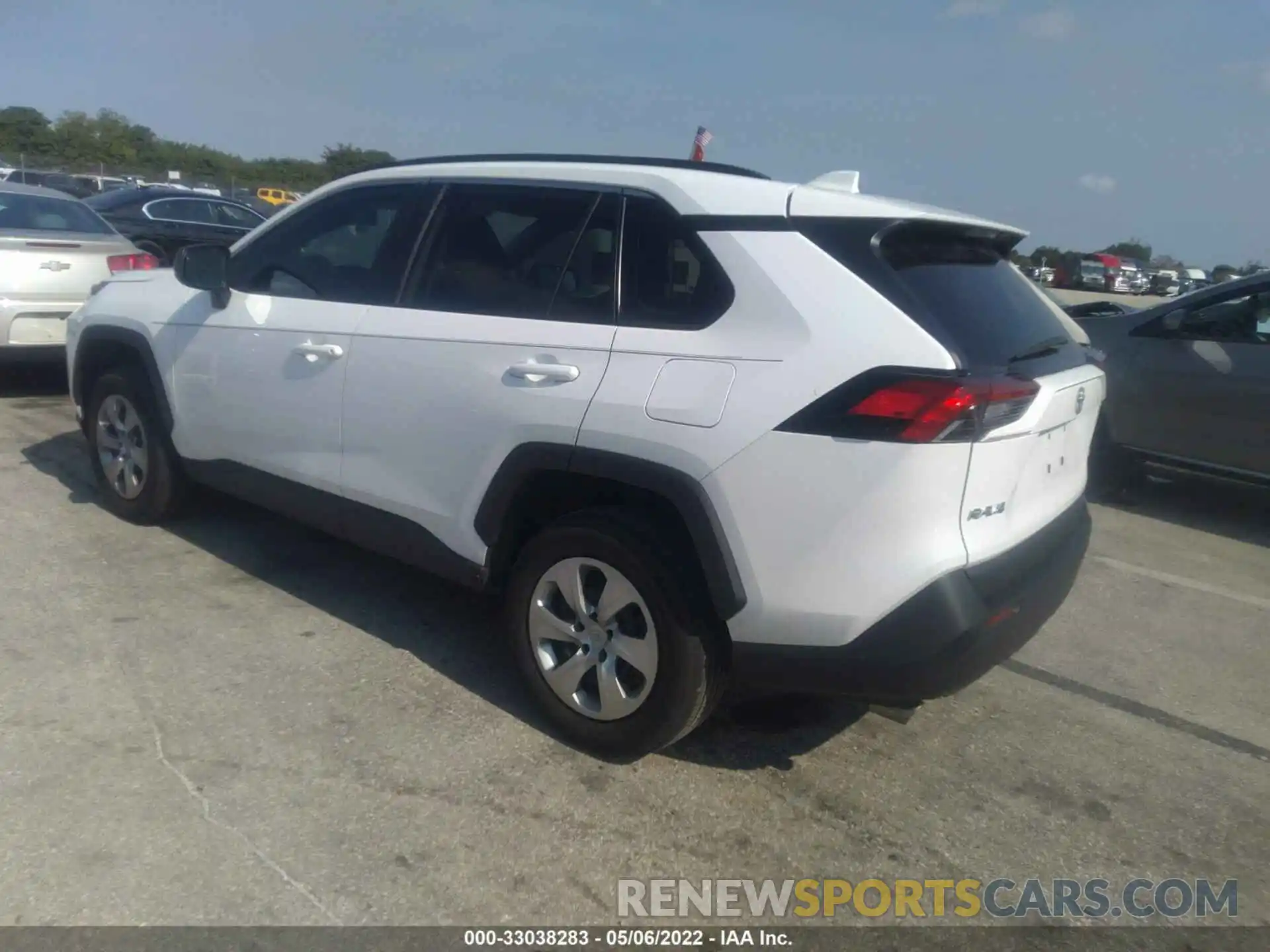 3 Photograph of a damaged car 2T3H1RFV4KW035954 TOYOTA RAV4 2019