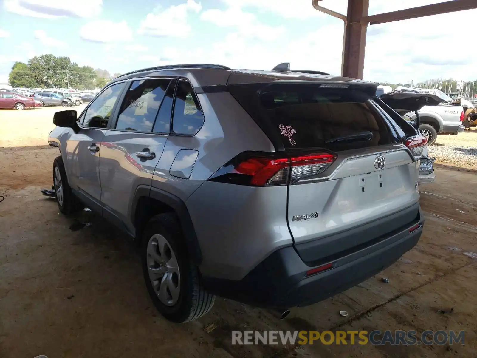 3 Photograph of a damaged car 2T3H1RFV4KW036313 TOYOTA RAV4 2019