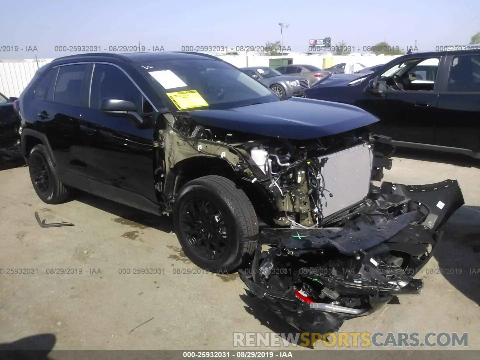 1 Photograph of a damaged car 2T3H1RFV4KW038711 TOYOTA RAV4 2019