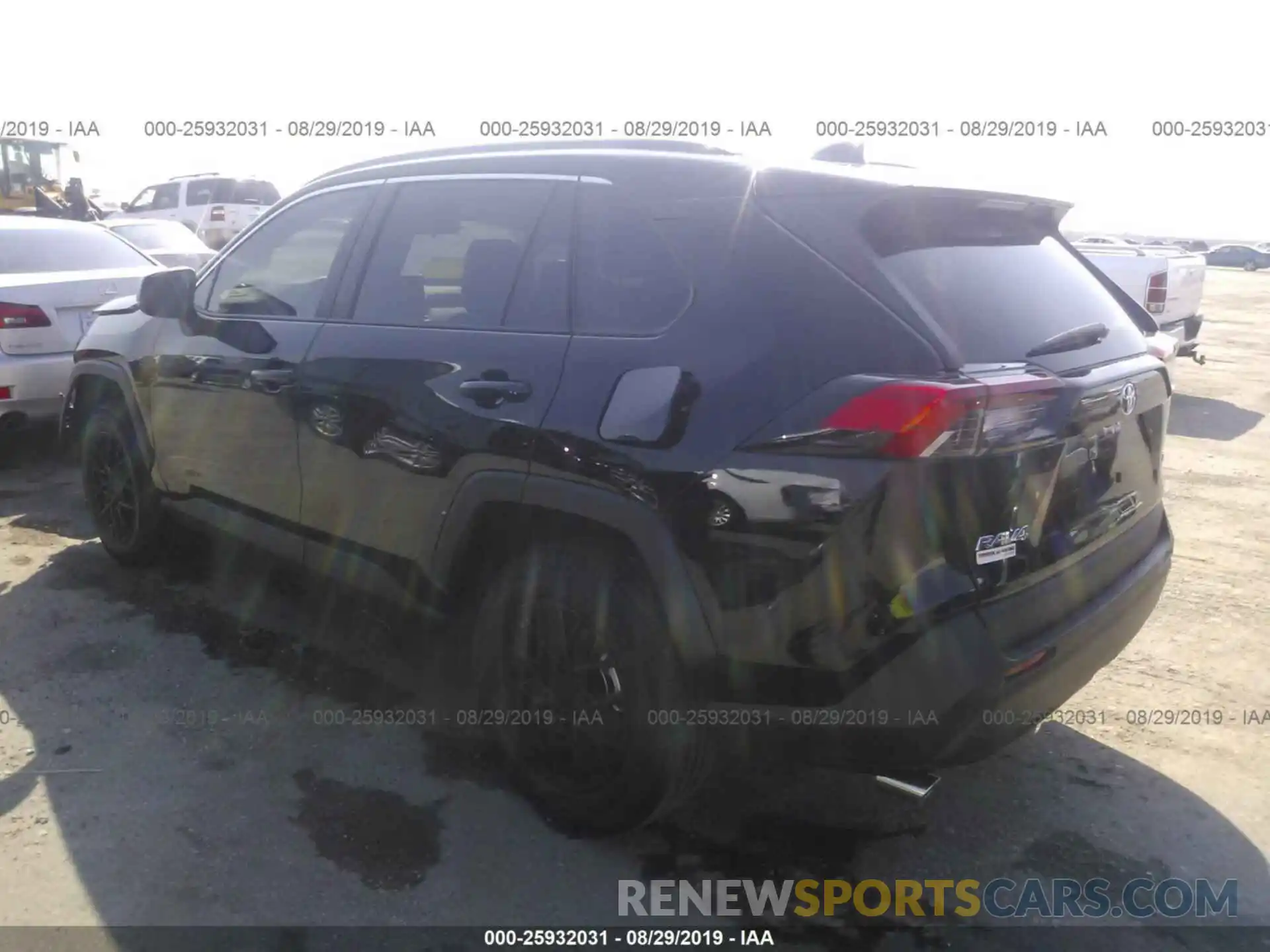 3 Photograph of a damaged car 2T3H1RFV4KW038711 TOYOTA RAV4 2019