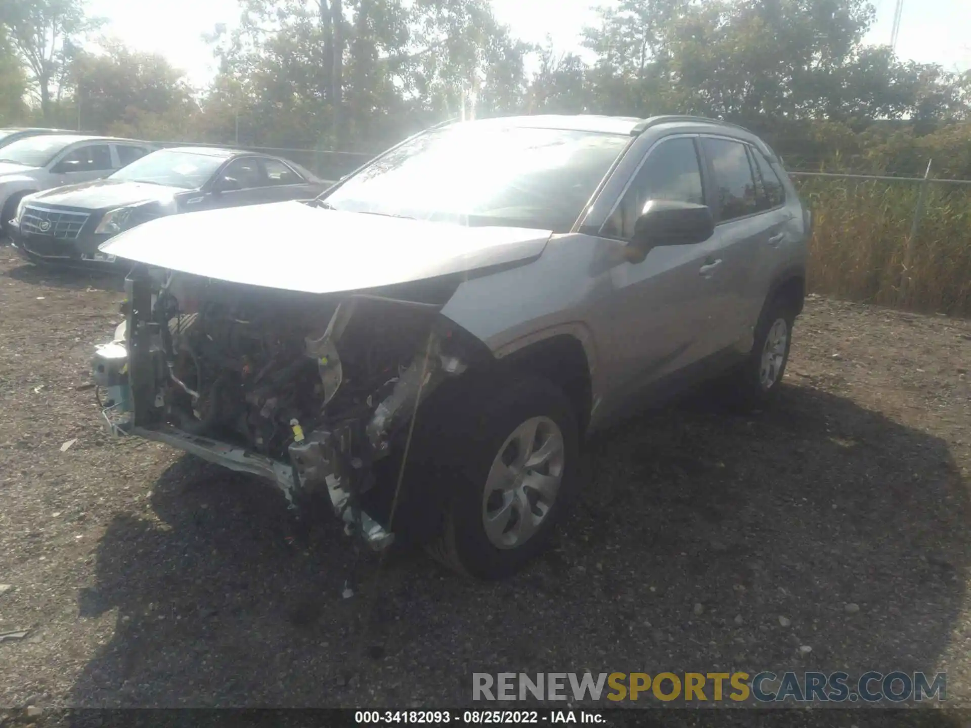 2 Photograph of a damaged car 2T3H1RFV4KW039647 TOYOTA RAV4 2019