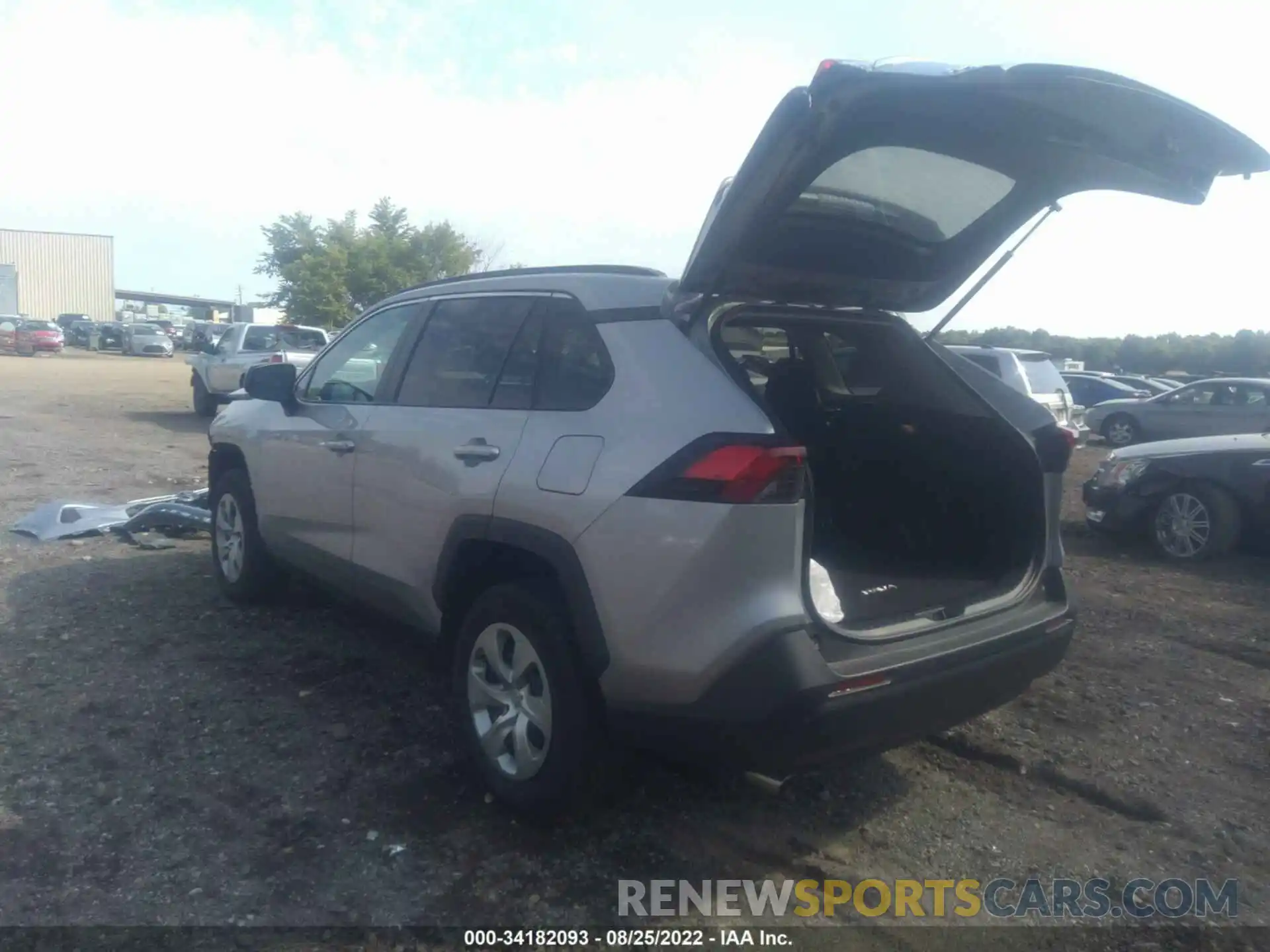 3 Photograph of a damaged car 2T3H1RFV4KW039647 TOYOTA RAV4 2019