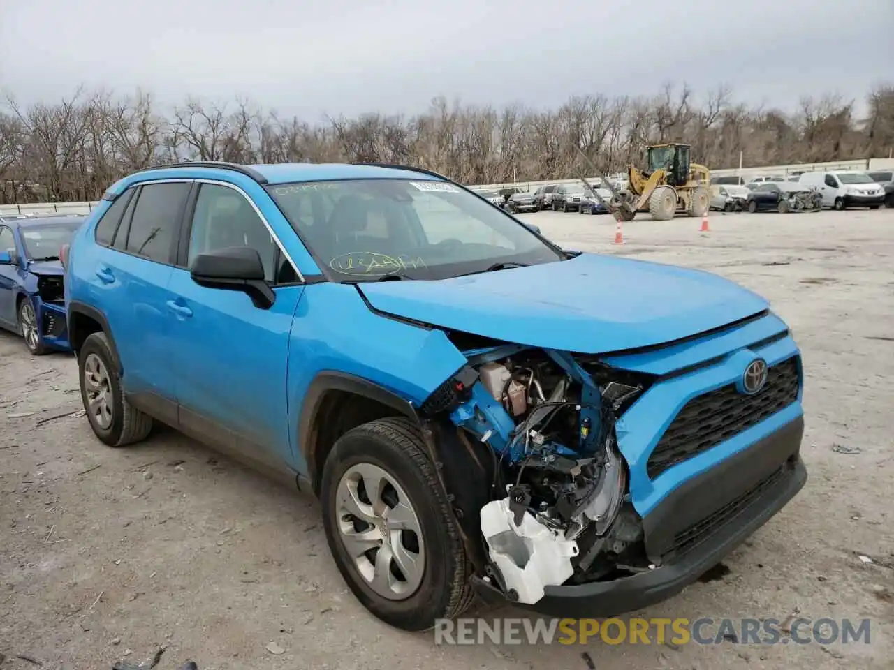 1 Photograph of a damaged car 2T3H1RFV4KW039972 TOYOTA RAV4 2019