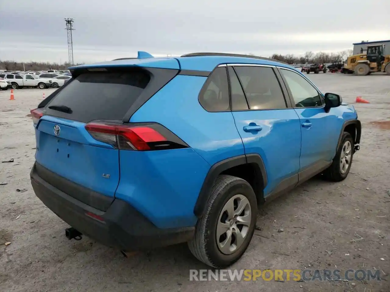 4 Photograph of a damaged car 2T3H1RFV4KW039972 TOYOTA RAV4 2019