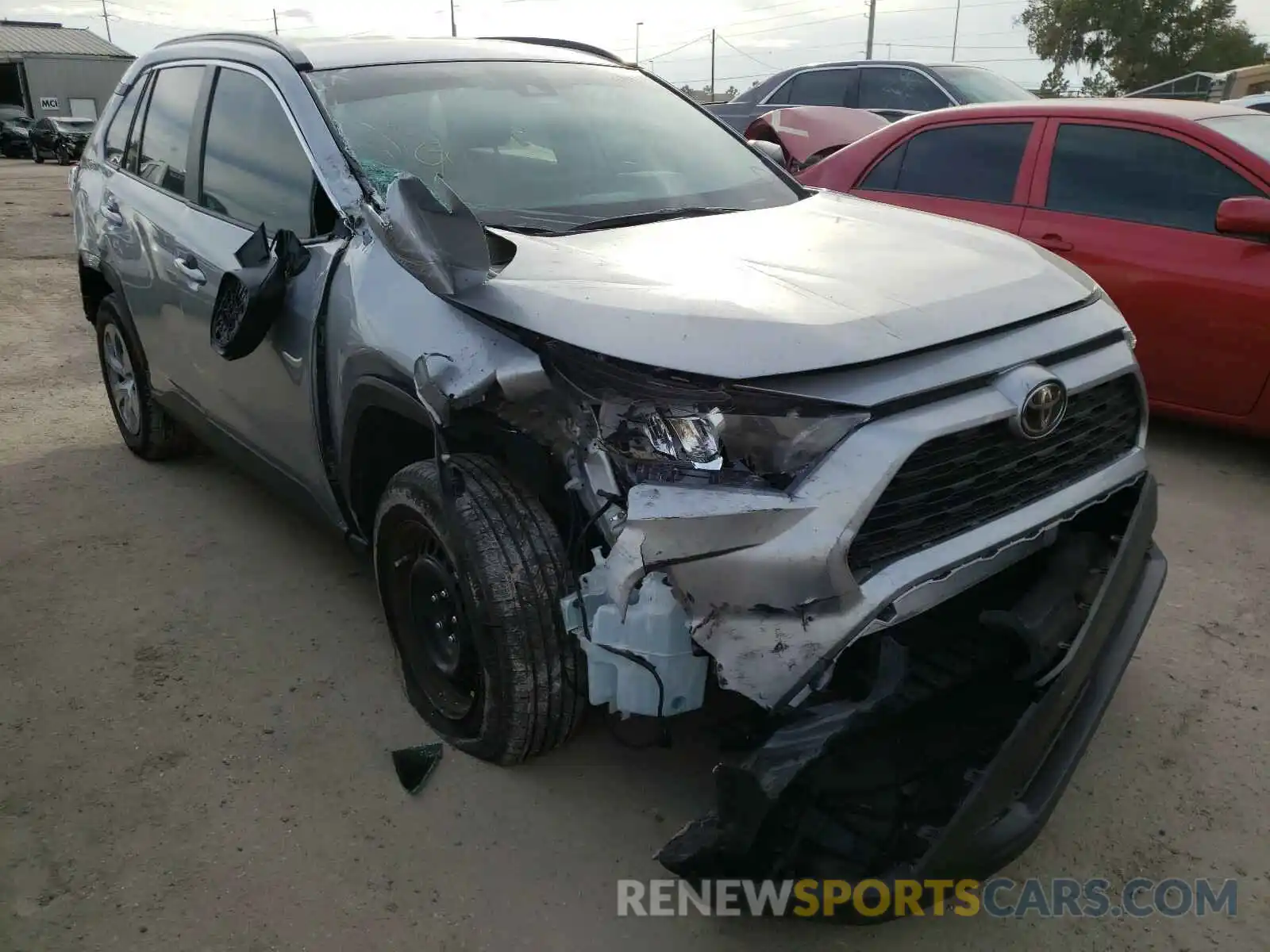 1 Photograph of a damaged car 2T3H1RFV4KW040443 TOYOTA RAV4 2019