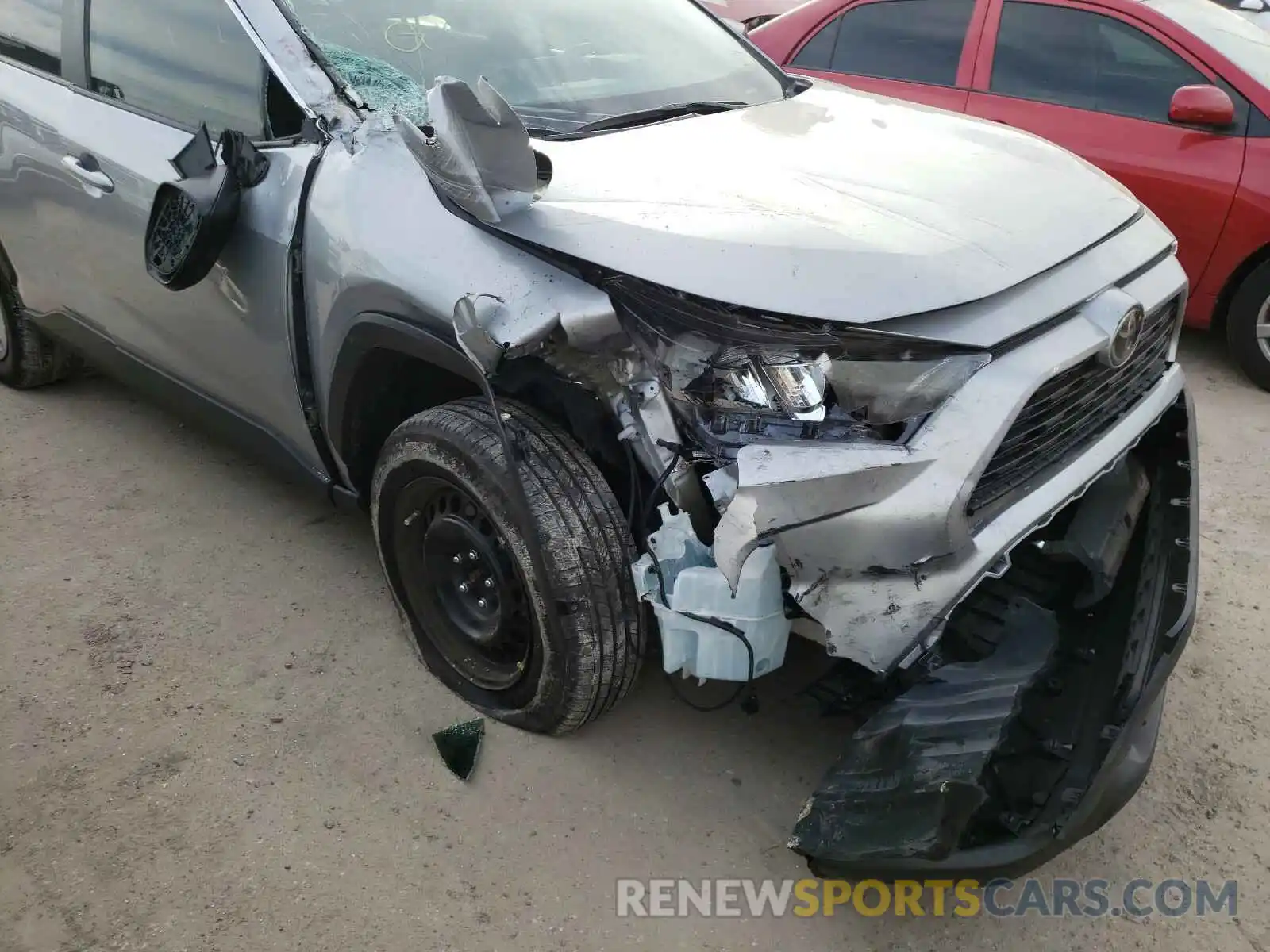 9 Photograph of a damaged car 2T3H1RFV4KW040443 TOYOTA RAV4 2019