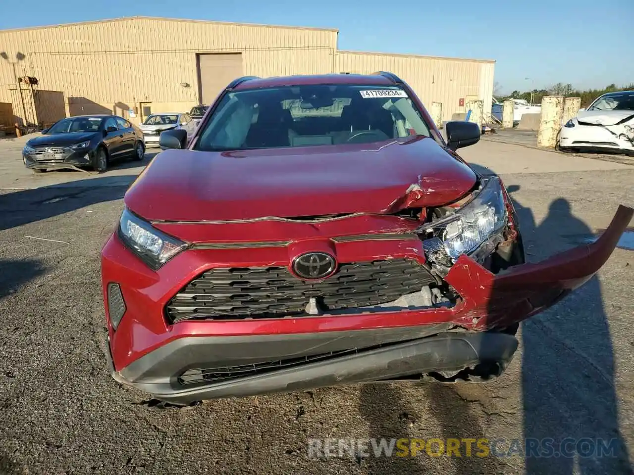 5 Photograph of a damaged car 2T3H1RFV4KW041057 TOYOTA RAV4 2019