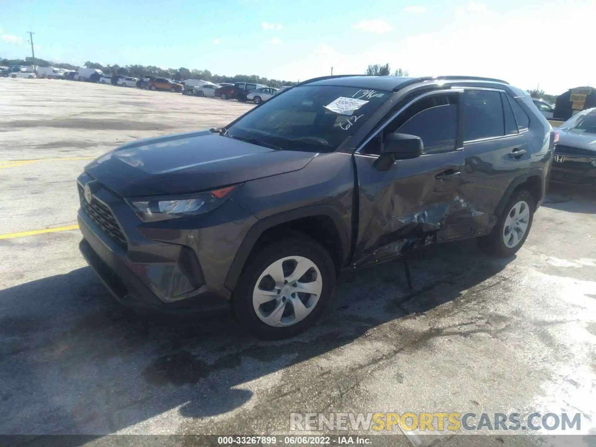 2 Photograph of a damaged car 2T3H1RFV4KW041396 TOYOTA RAV4 2019