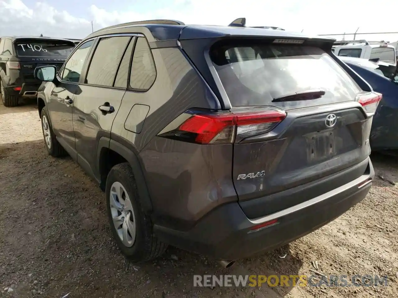 3 Photograph of a damaged car 2T3H1RFV4KW041415 TOYOTA RAV4 2019